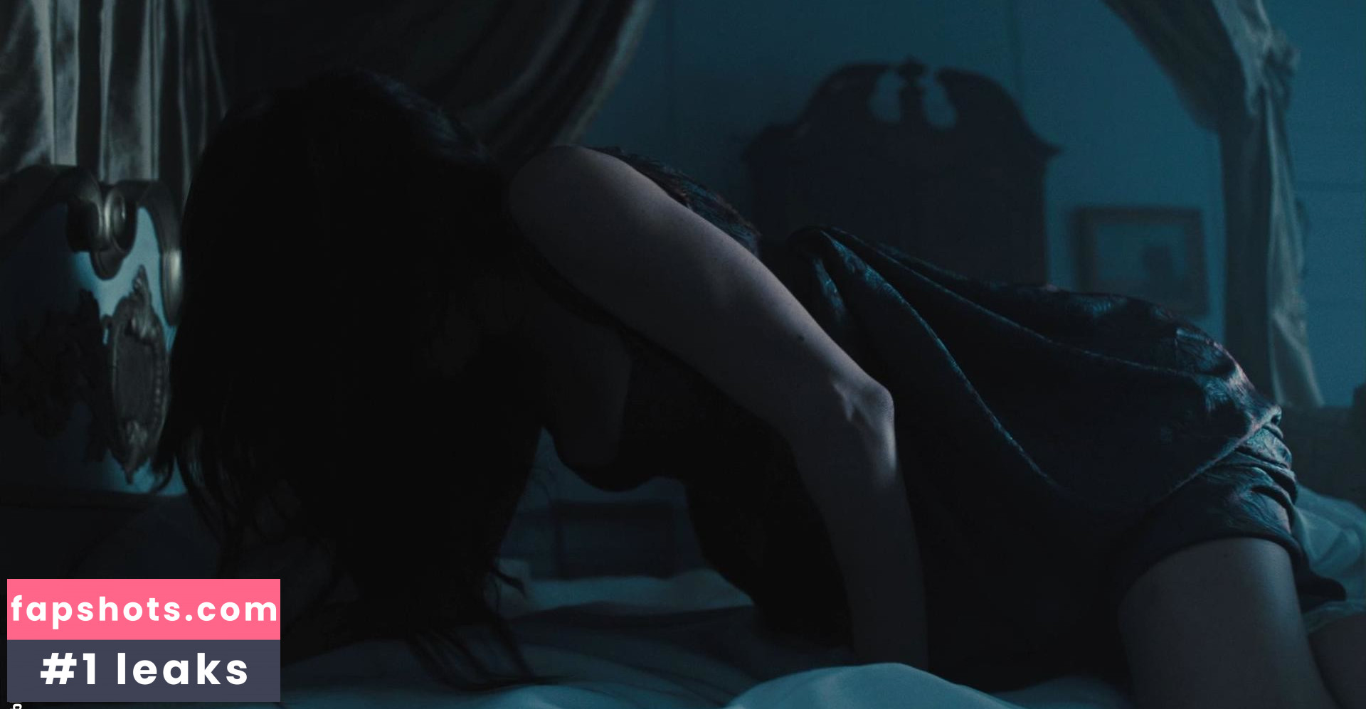 Oona Chaplin gallery photo #23