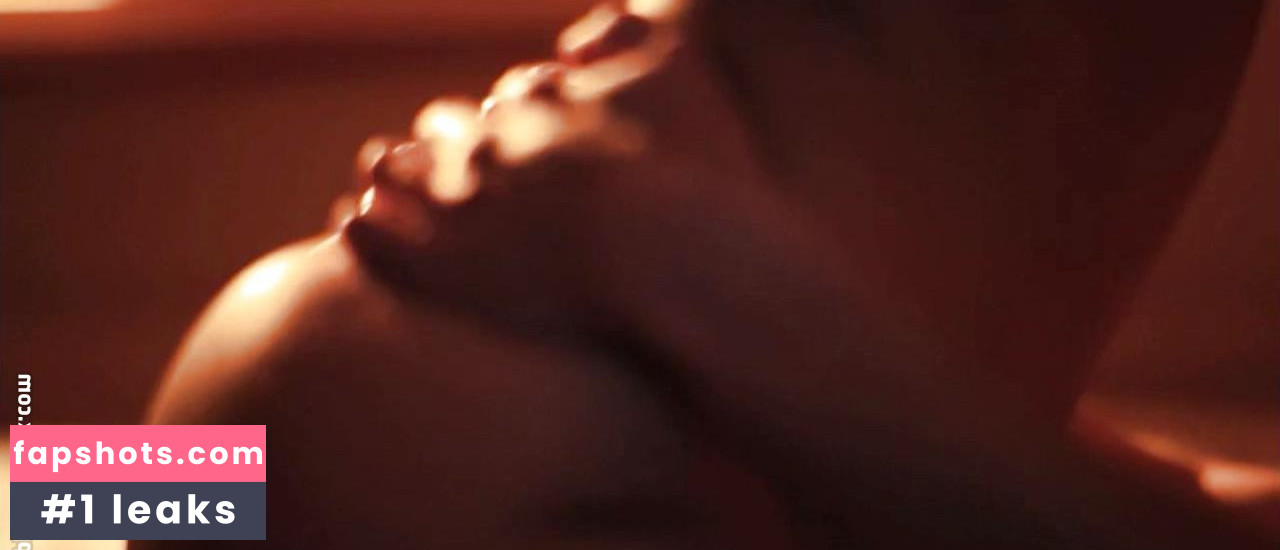 Oona Chaplin gallery photo #31