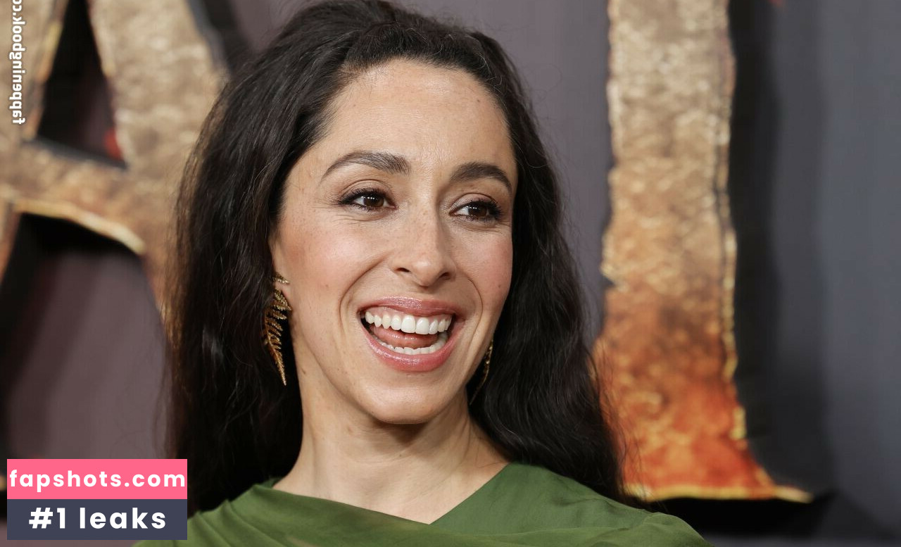 Oona Chaplin gallery photo #5