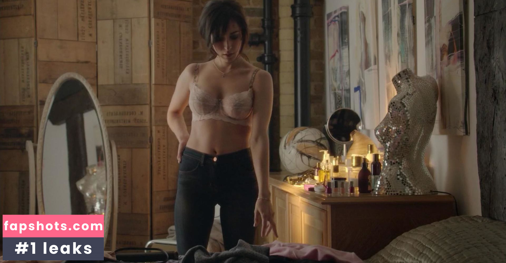 Oona Chaplin gallery photo #49