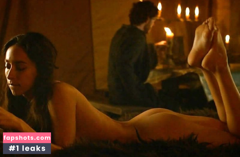 Oona Chaplin gallery photo #61