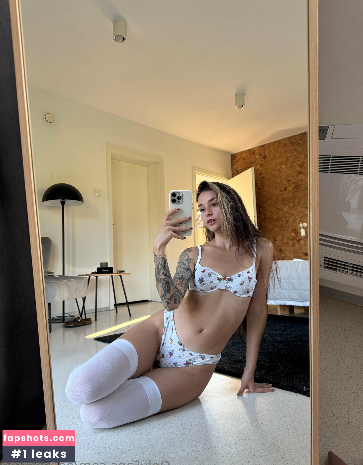 oooopsfree gallery photo #11