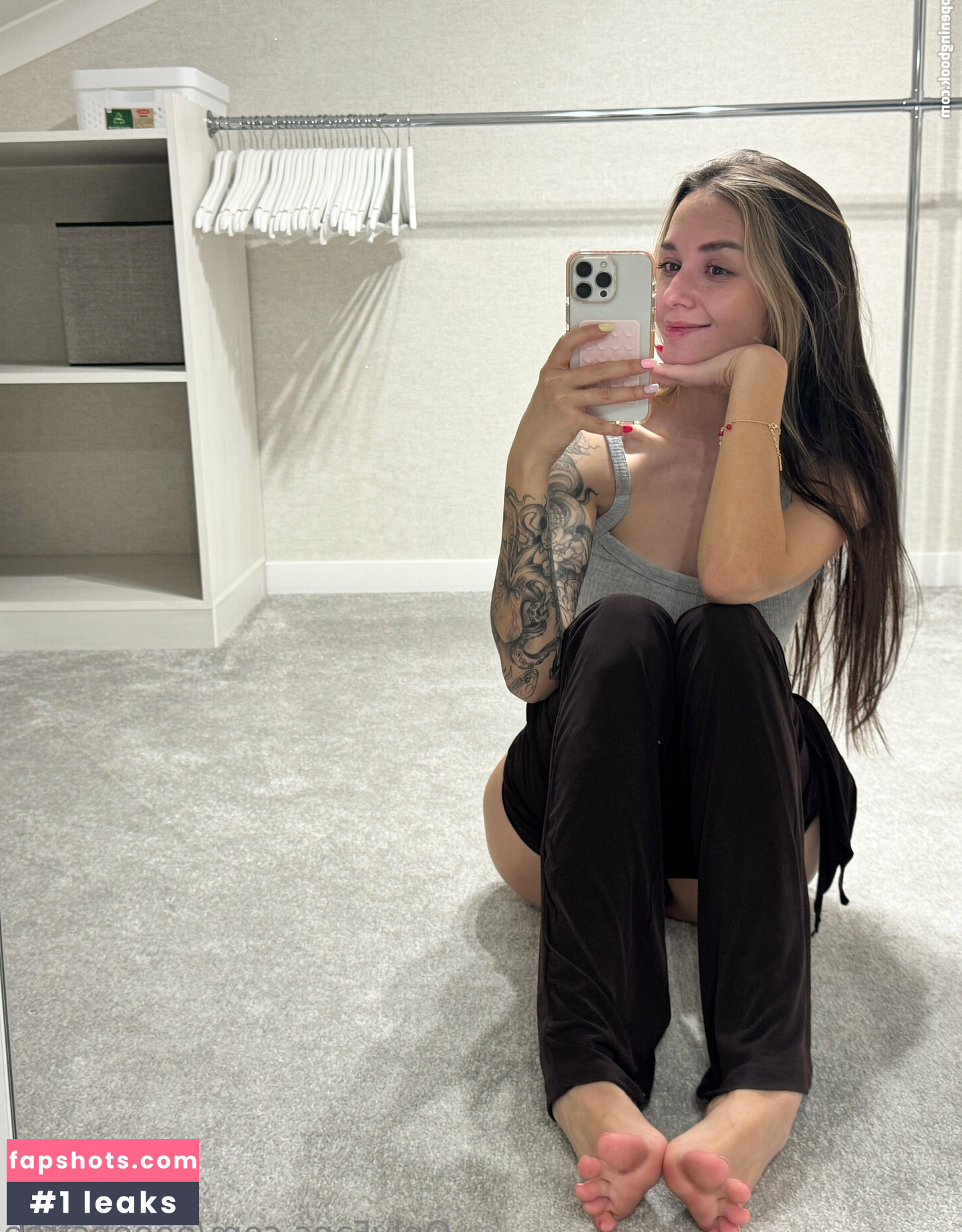 oooopsfree gallery photo #13