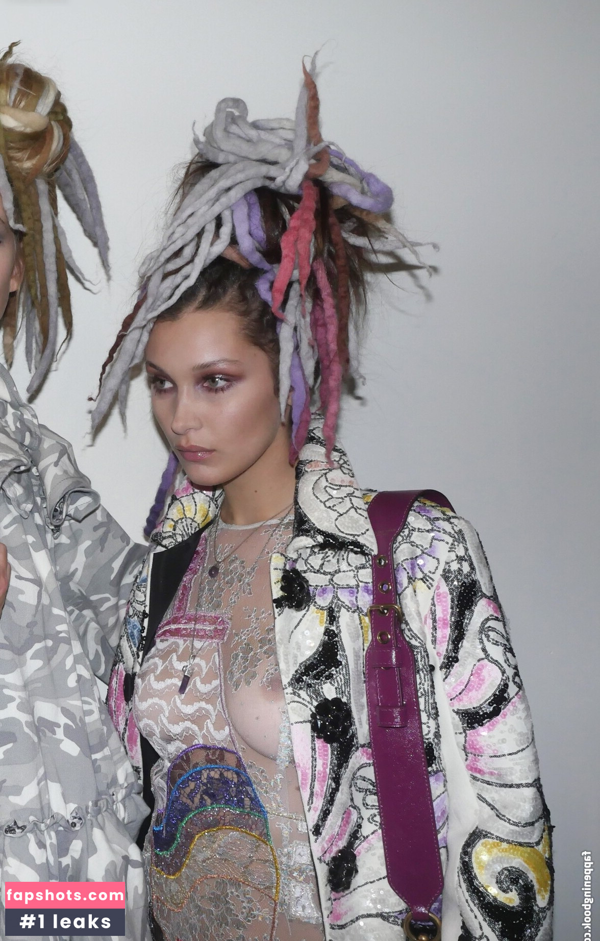 OOPS!!! International gallery photo #1061