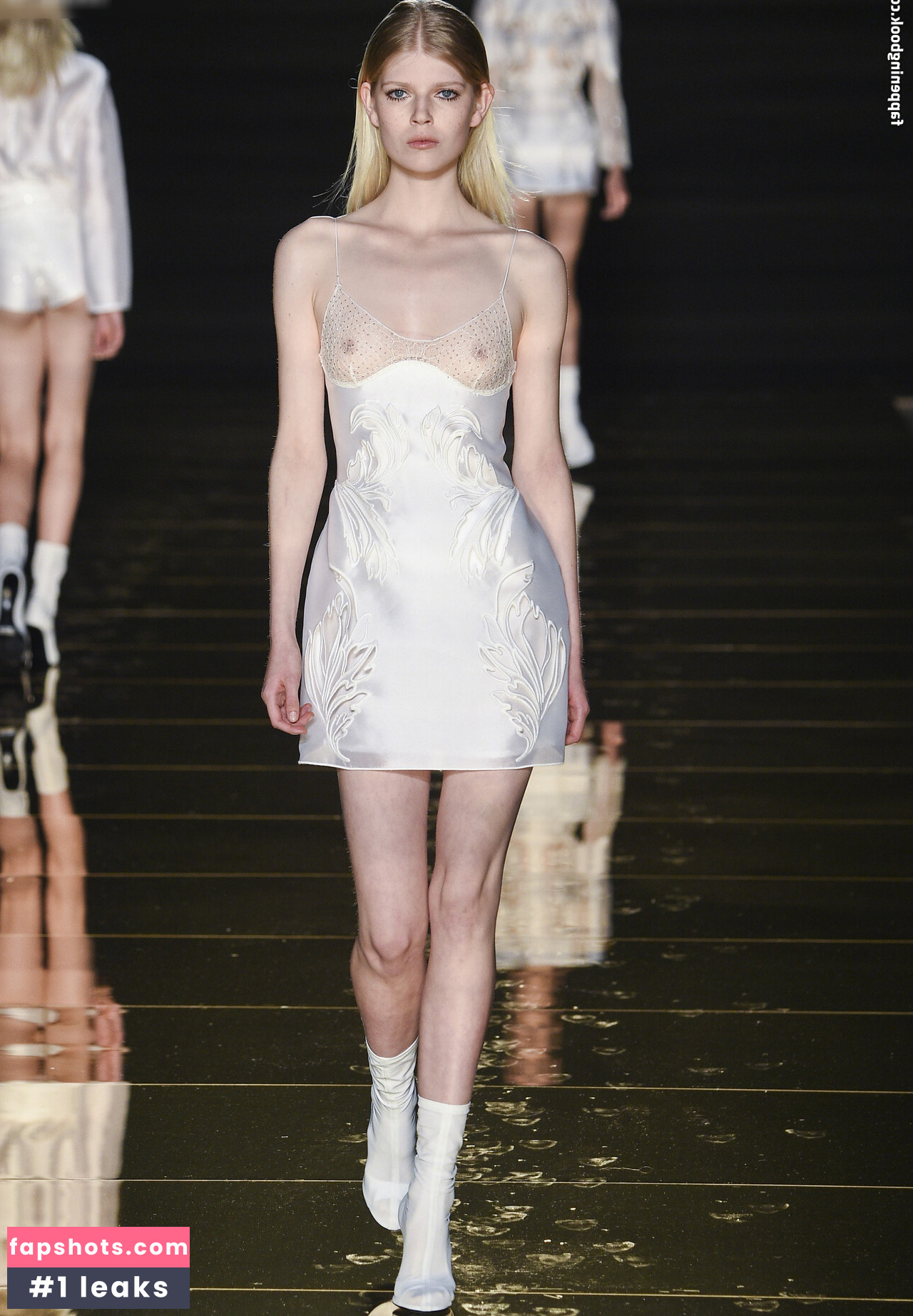 OOPS!!! International gallery photo #1071