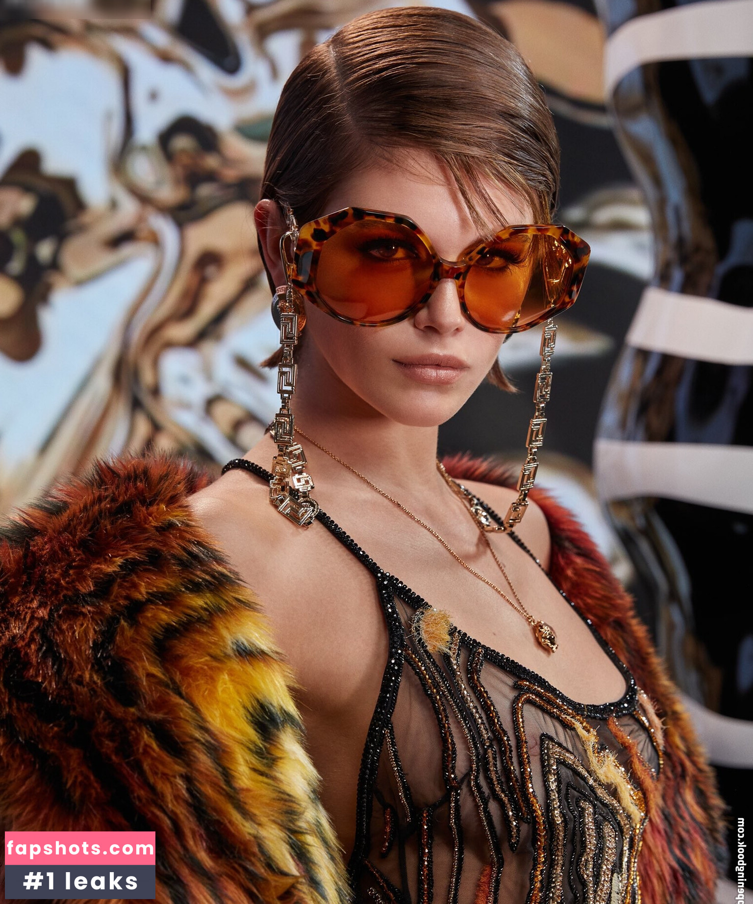 OOPS!!! International gallery photo #1121