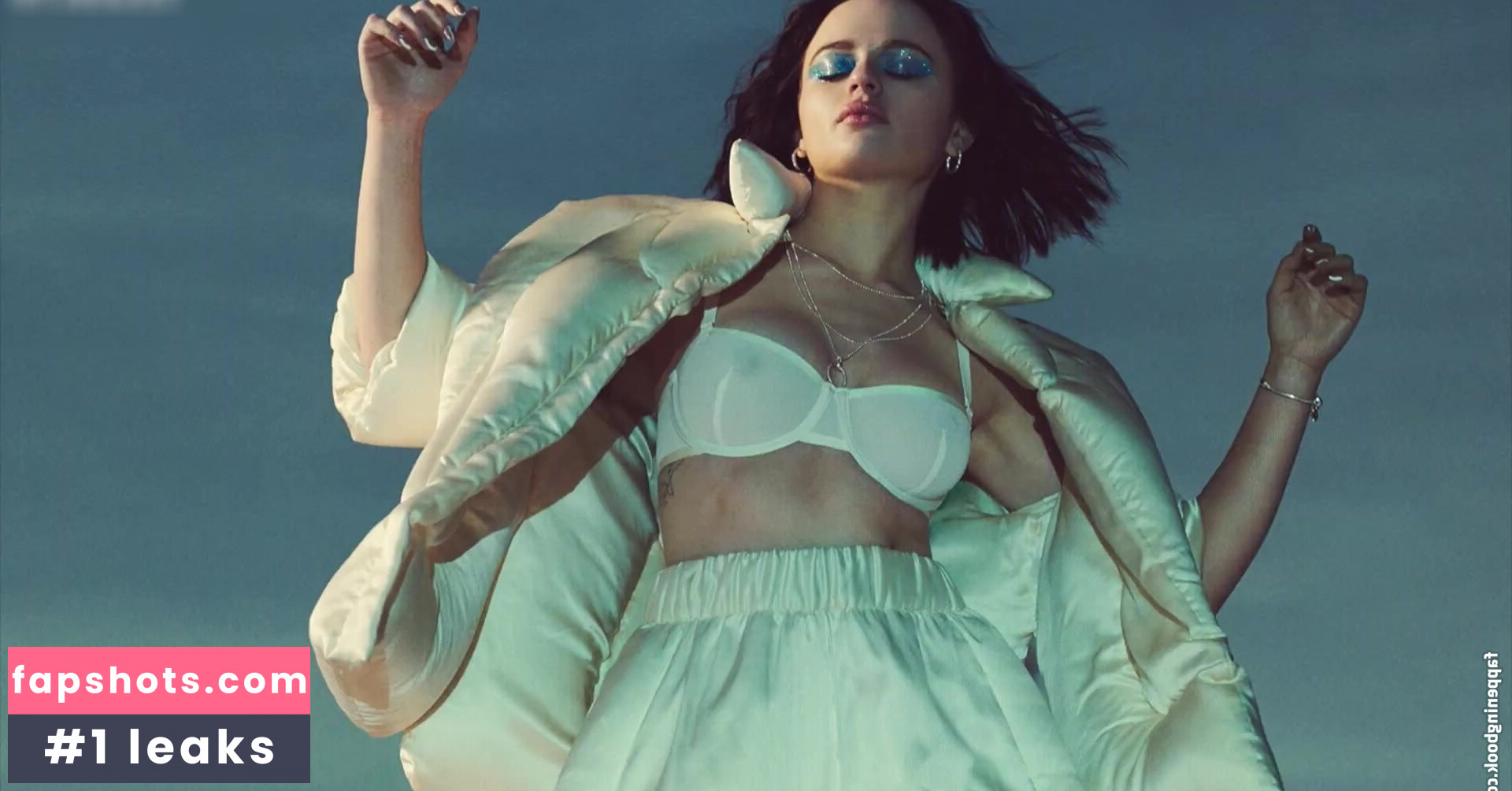 OOPS!!! International gallery photo #1569