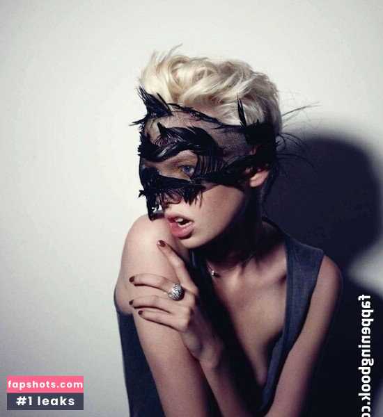 OOPS!!! International gallery photo #1575