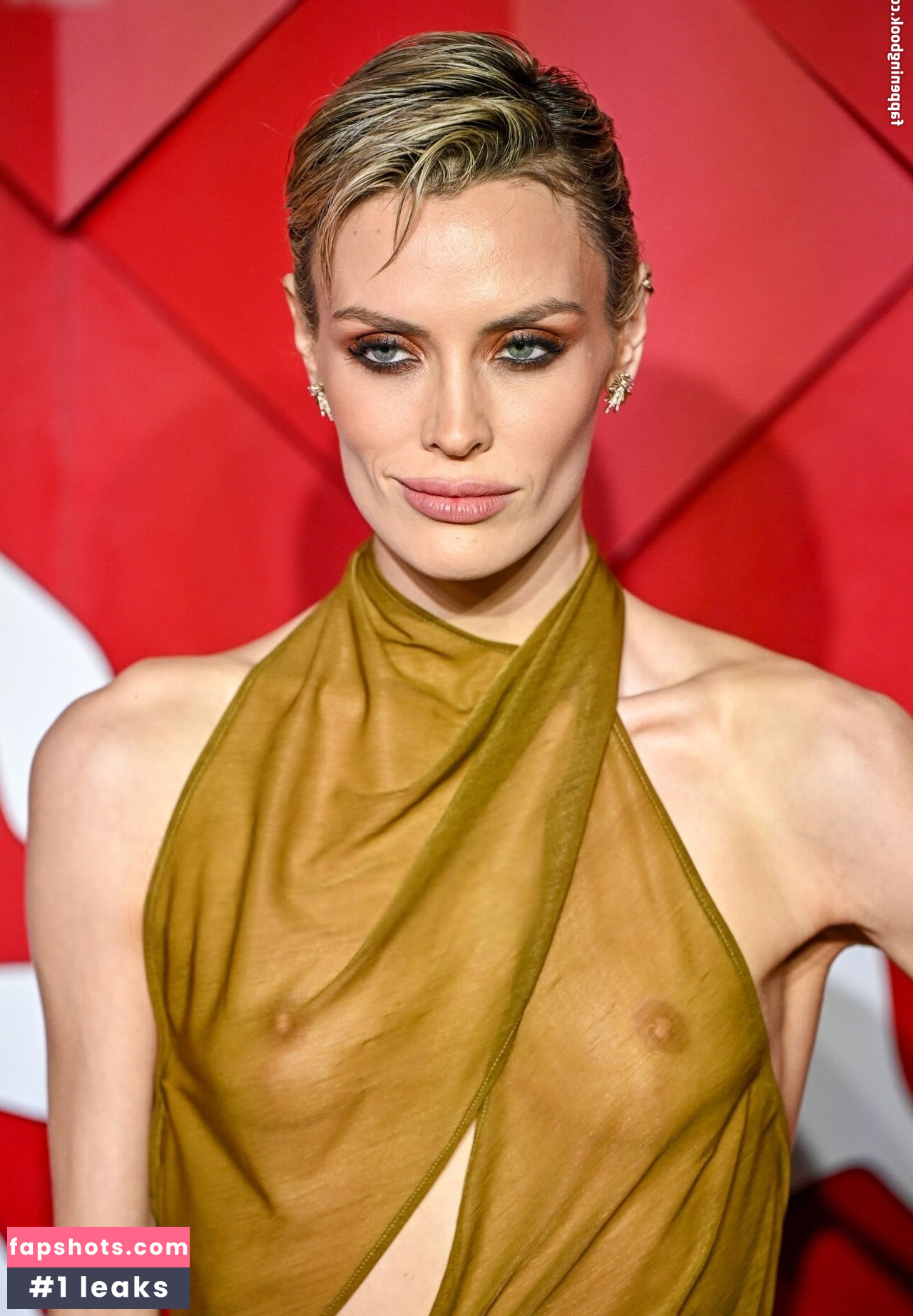 OOPS!!! International gallery photo #1593