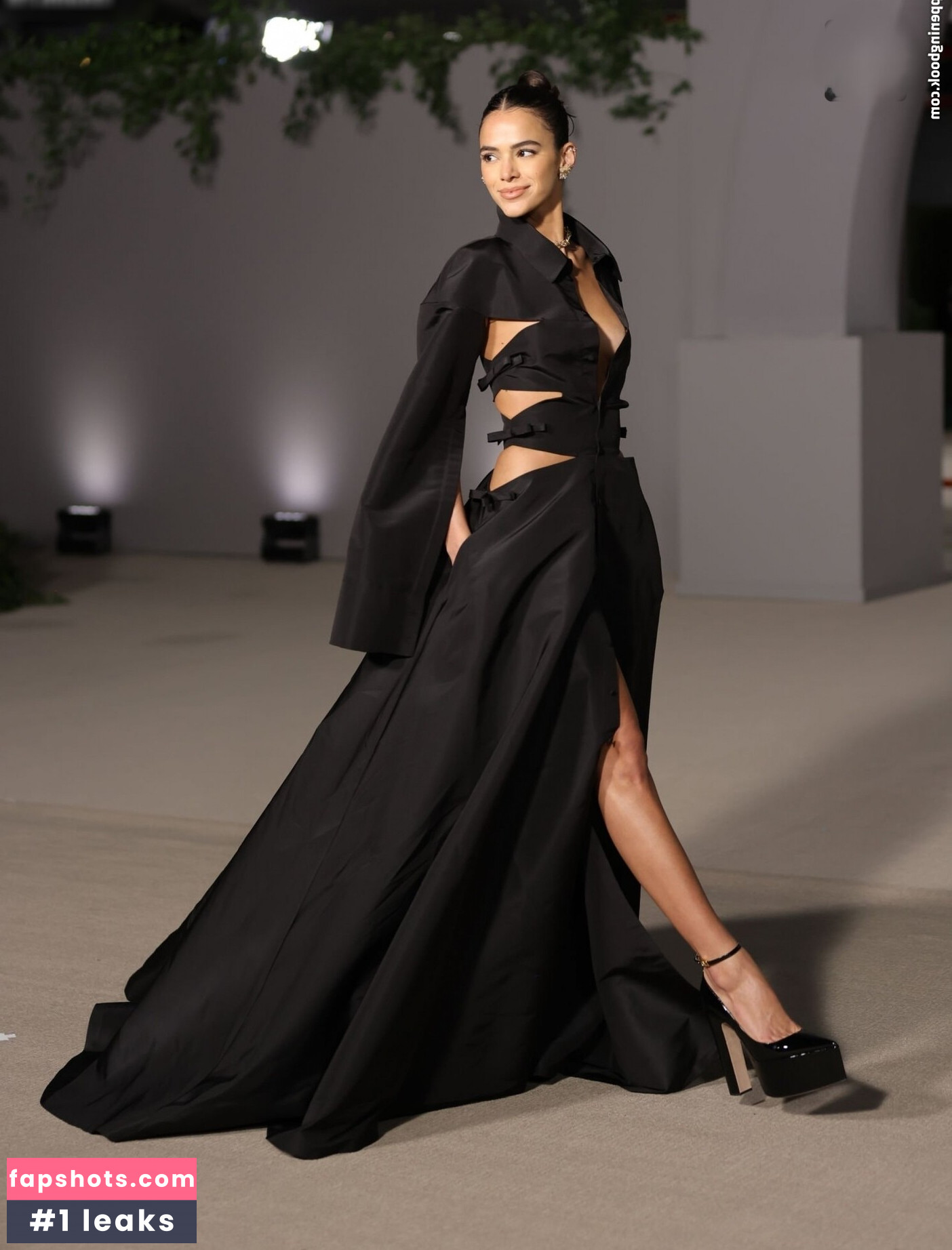 OOPS!!! International gallery photo #1718