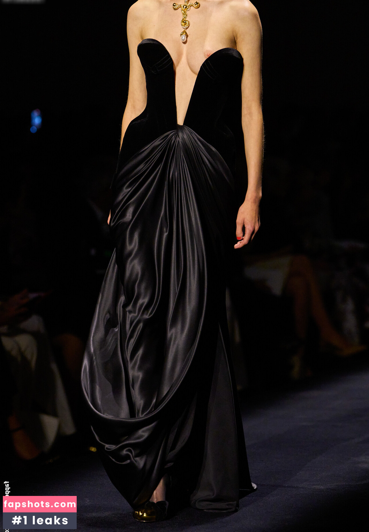 OOPS!!! International gallery photo #180