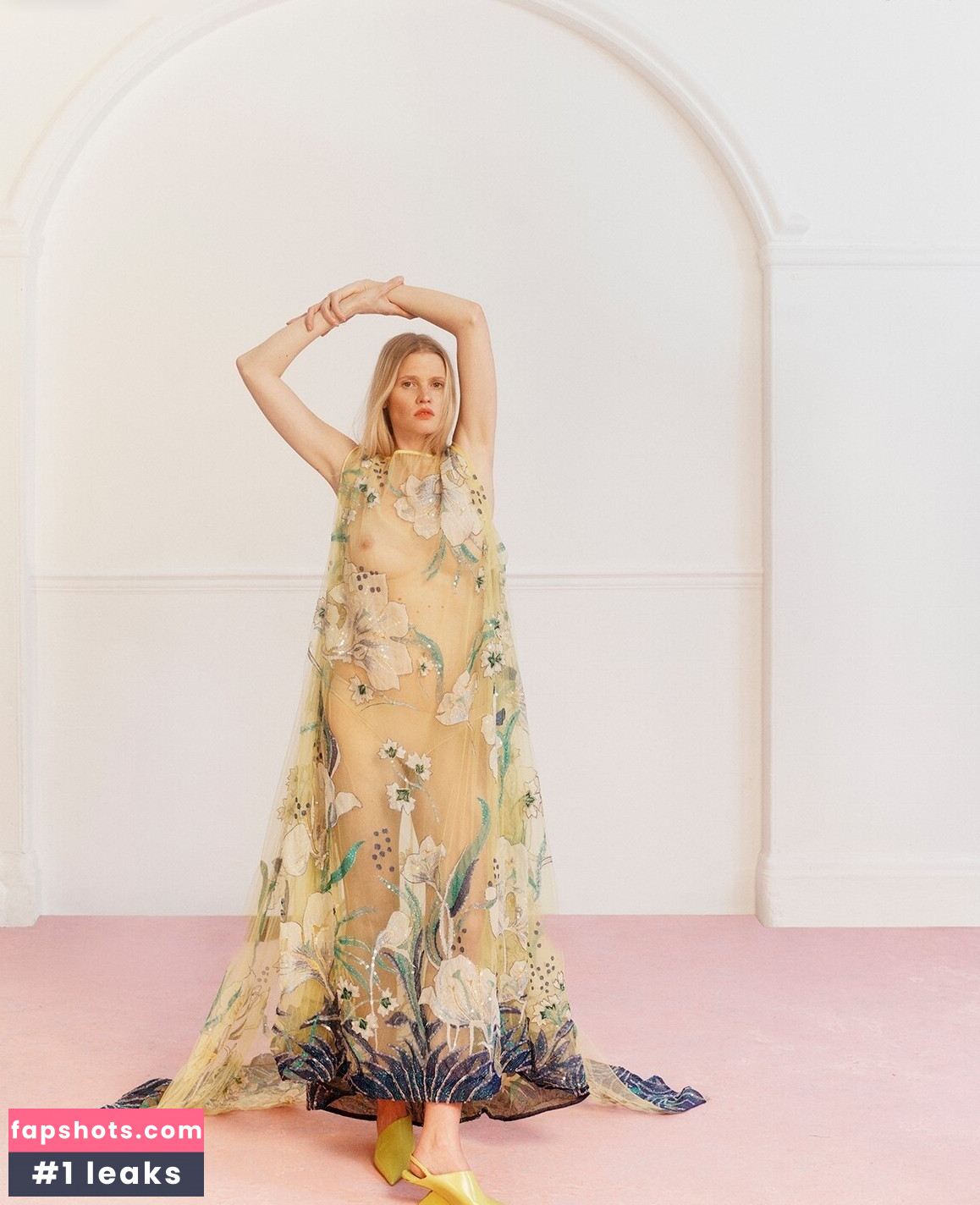 OOPS!!! International gallery photo #1810