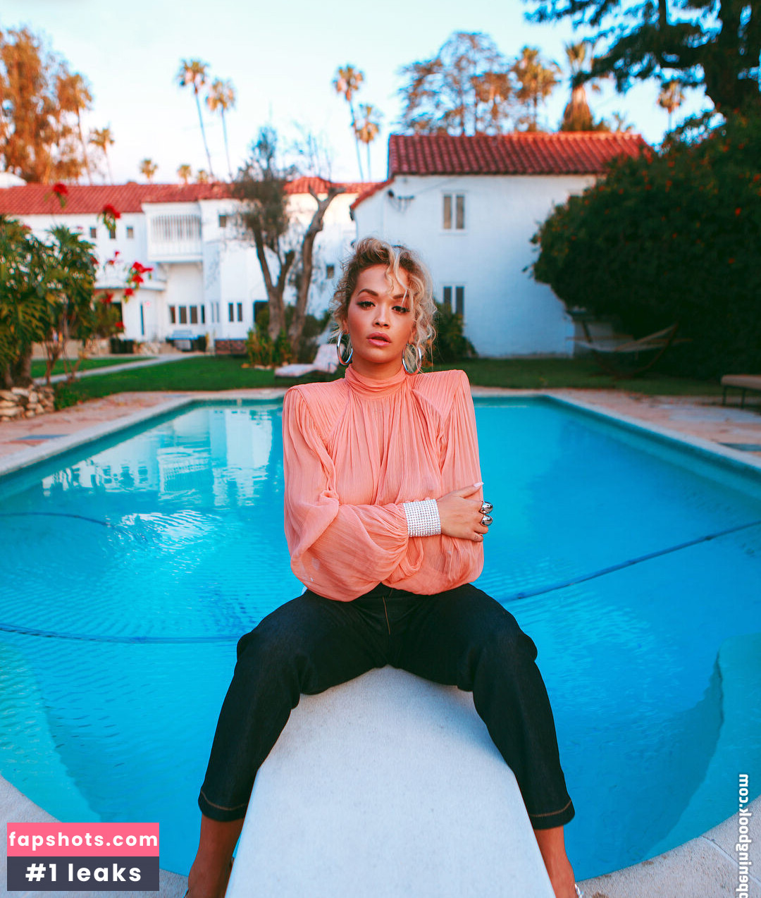 OOPS!!! International gallery photo #249