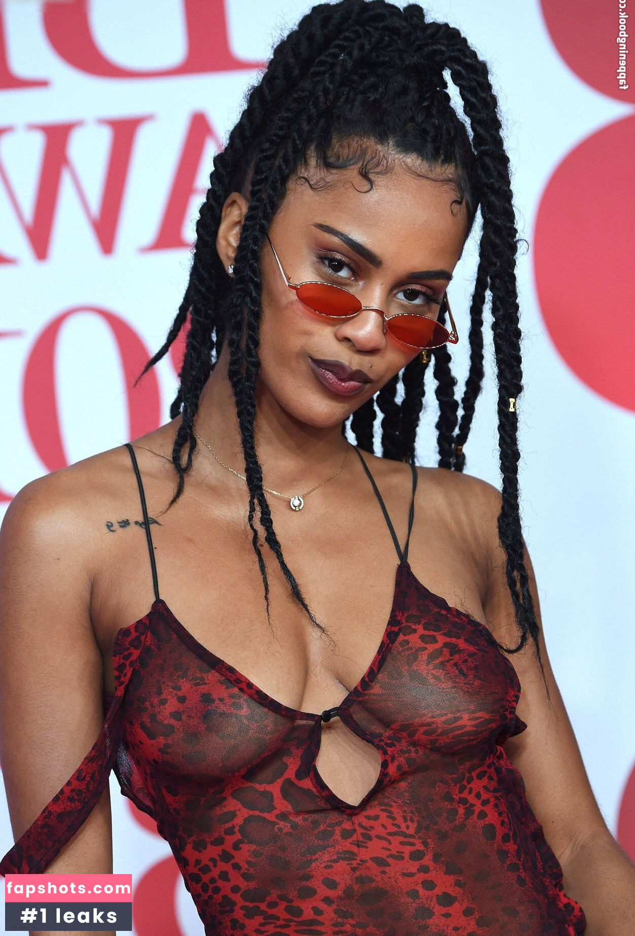 OOPS!!! International gallery photo #262