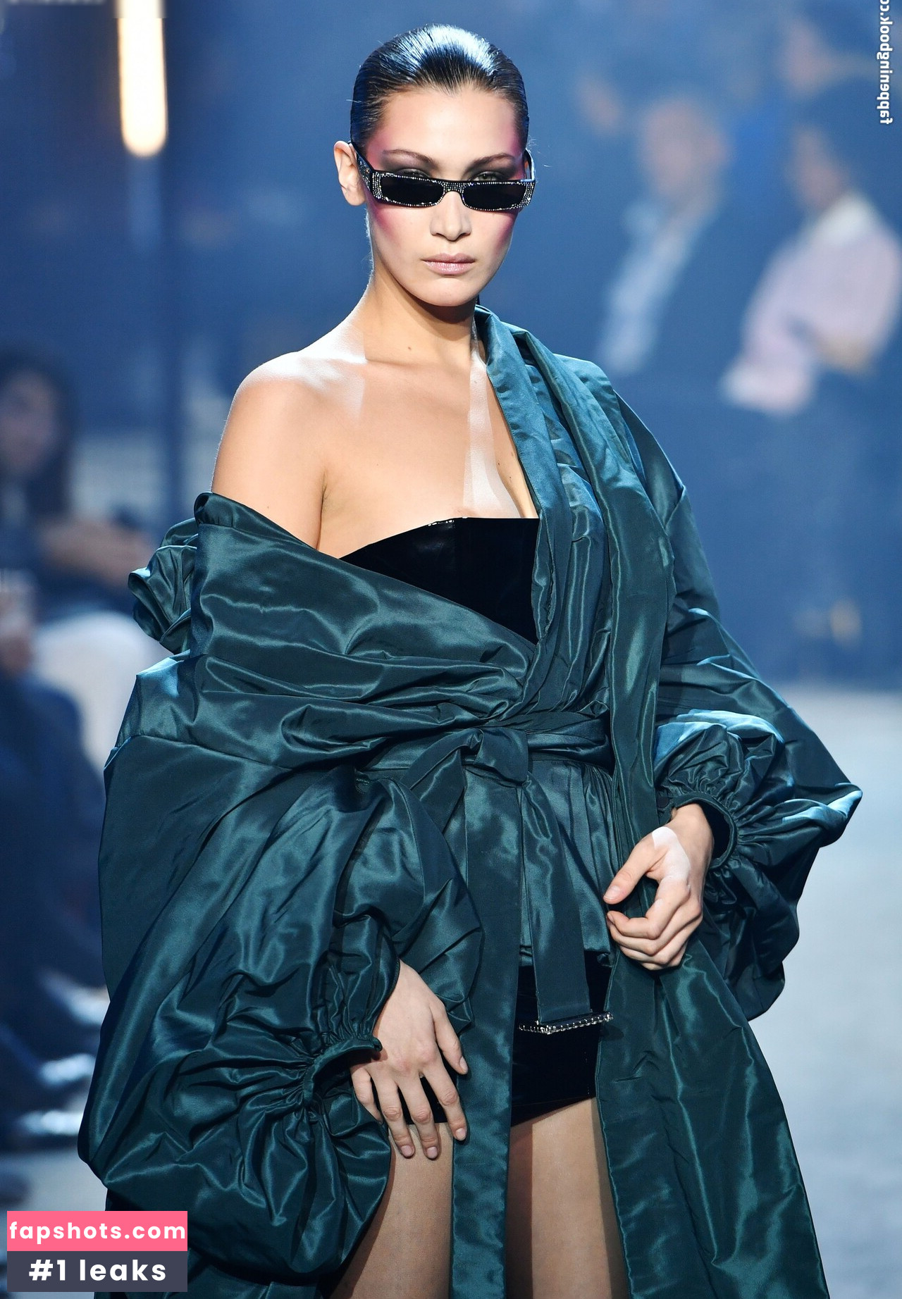 OOPS!!! International gallery photo #275