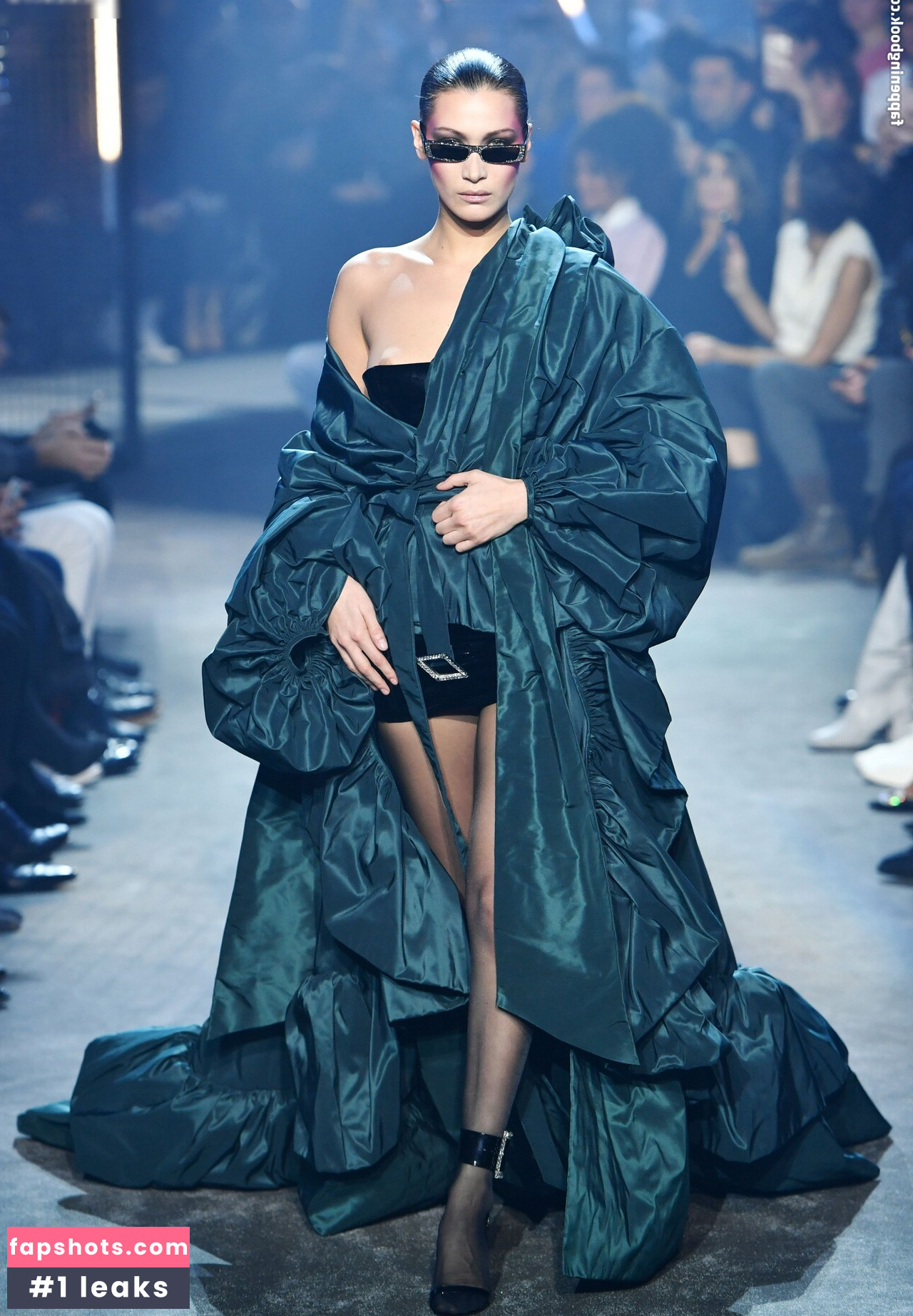 OOPS!!! International gallery photo #279