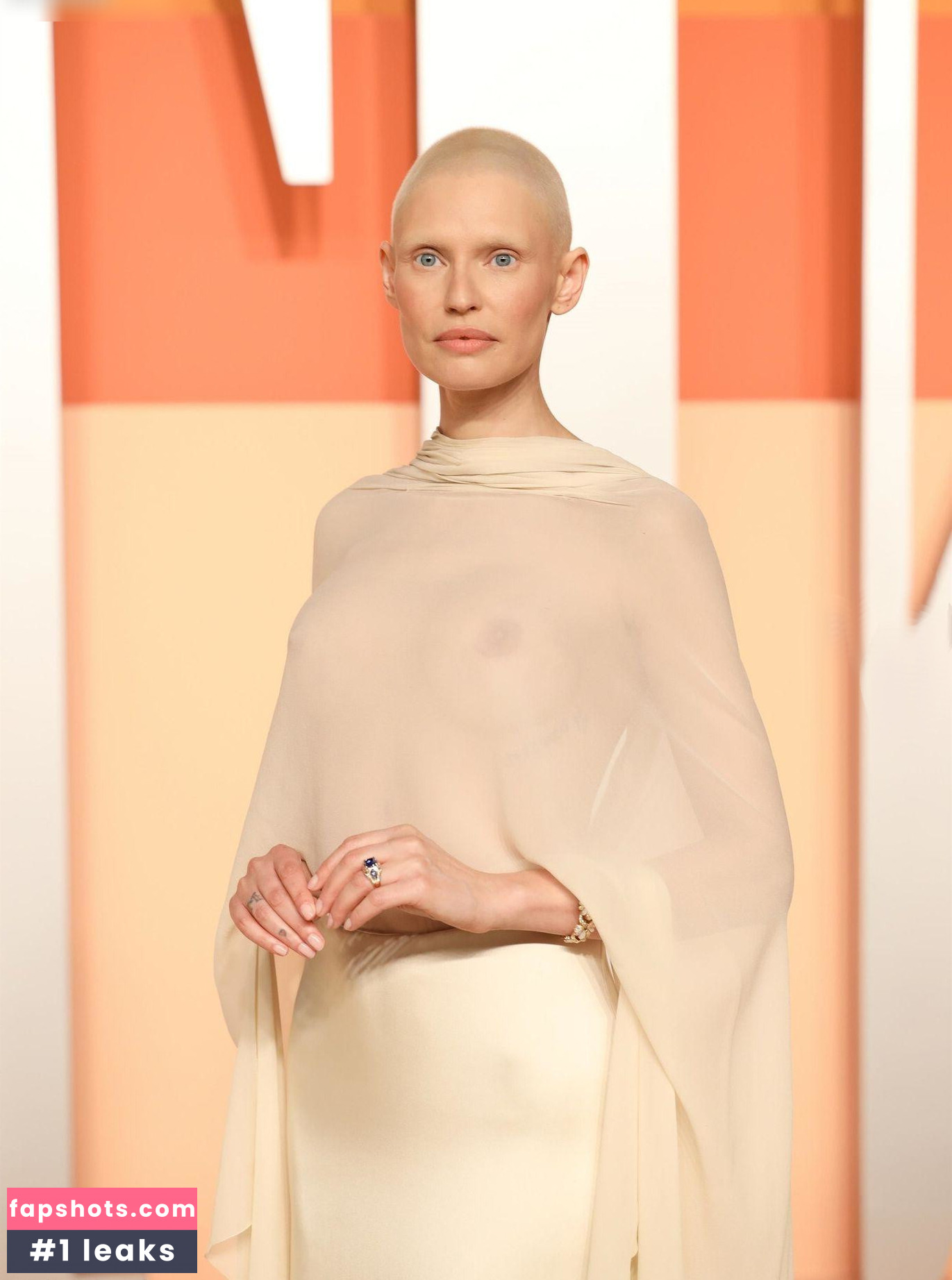 OOPS!!! International gallery photo #321