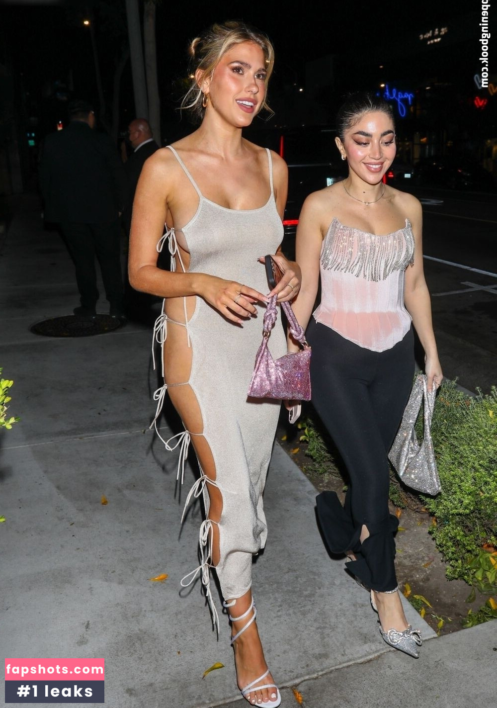 OOPS!!! International gallery photo #349