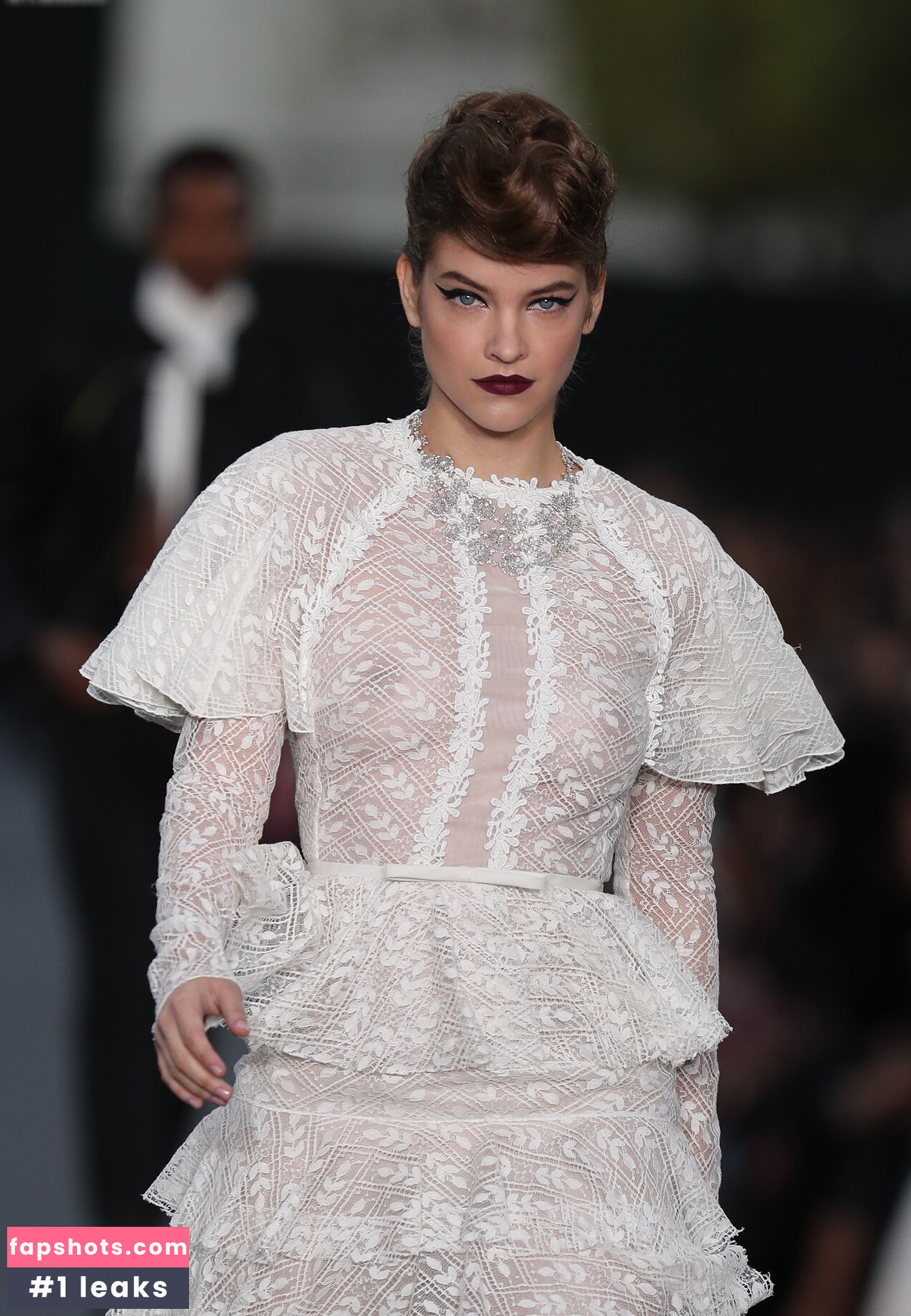 OOPS!!! International gallery photo #389