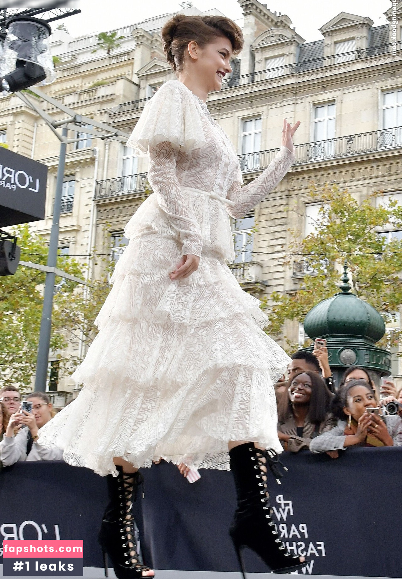 OOPS!!! International gallery photo #390