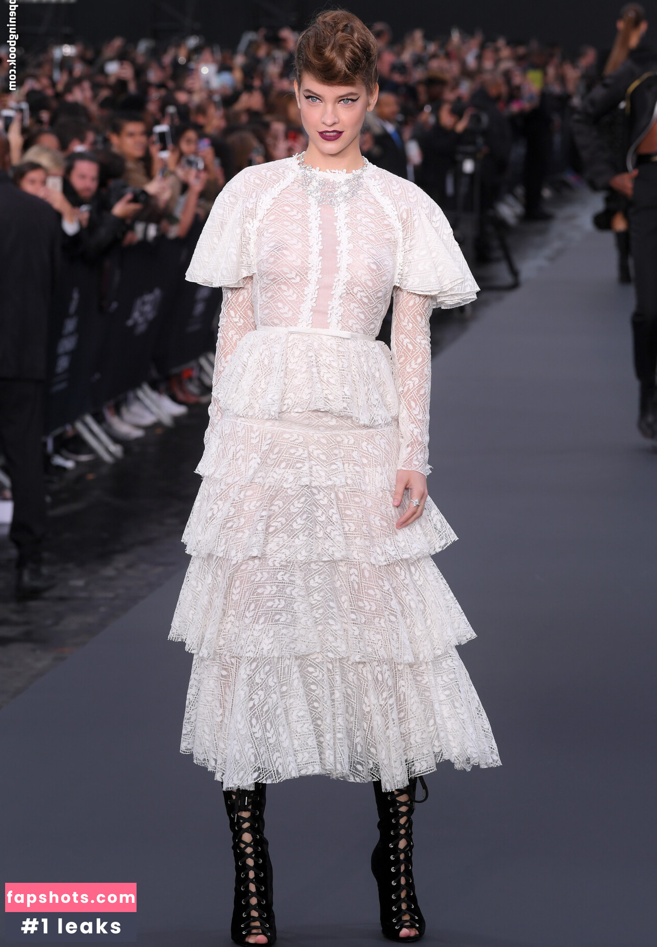 OOPS!!! International gallery photo #393