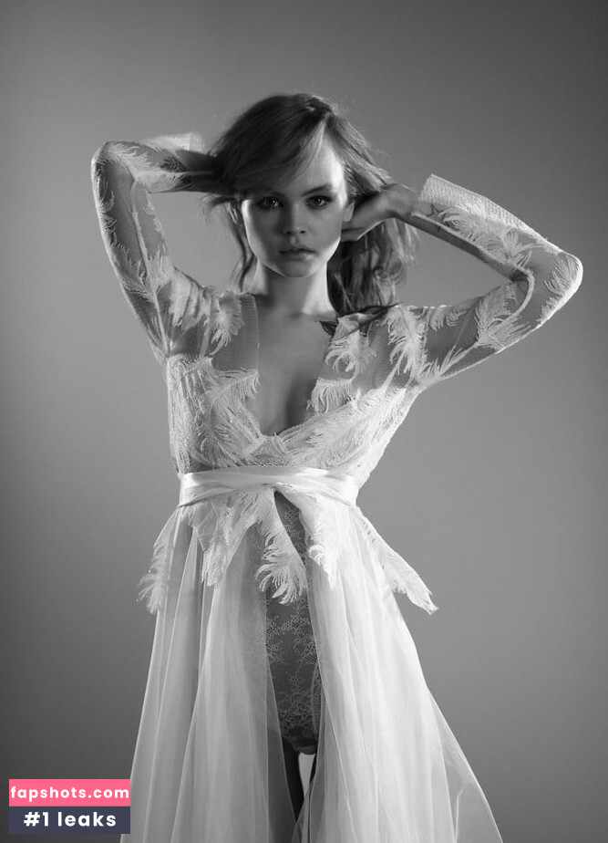 OOPS!!! International gallery photo #437