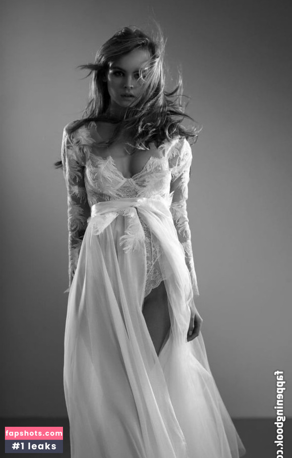 OOPS!!! International gallery photo #439