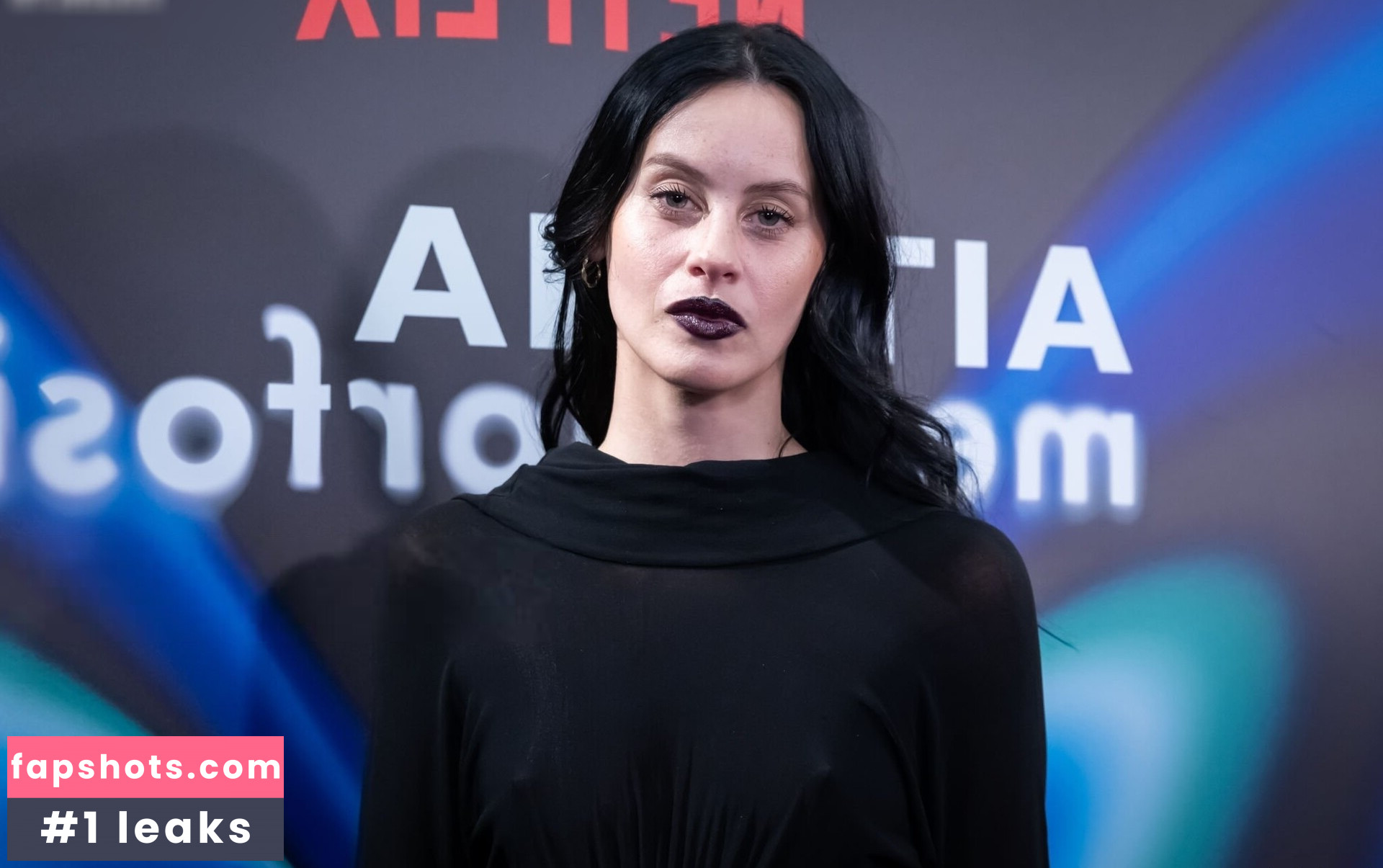 OOPS!!! International gallery photo #489