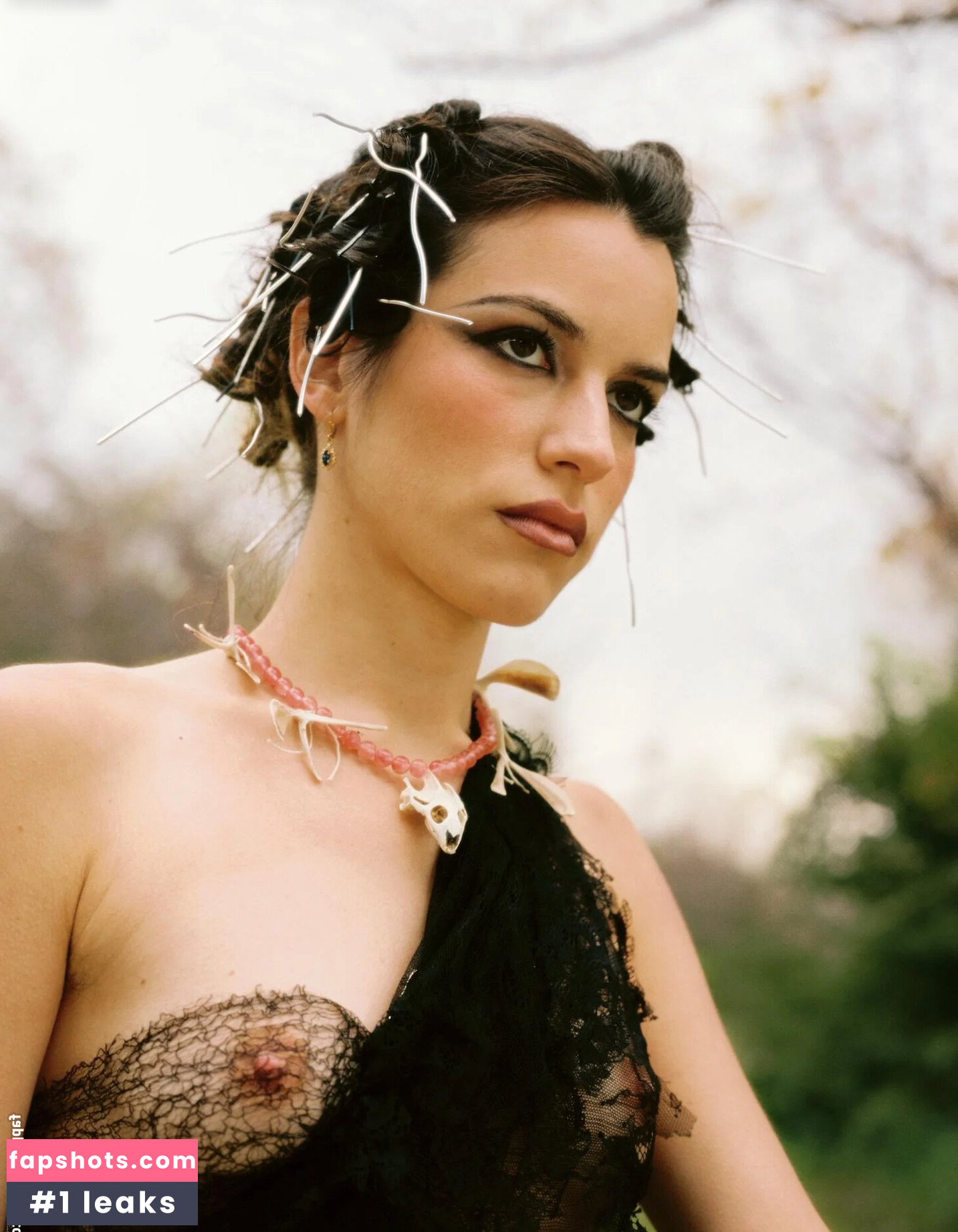 OOPS!!! International gallery photo #496