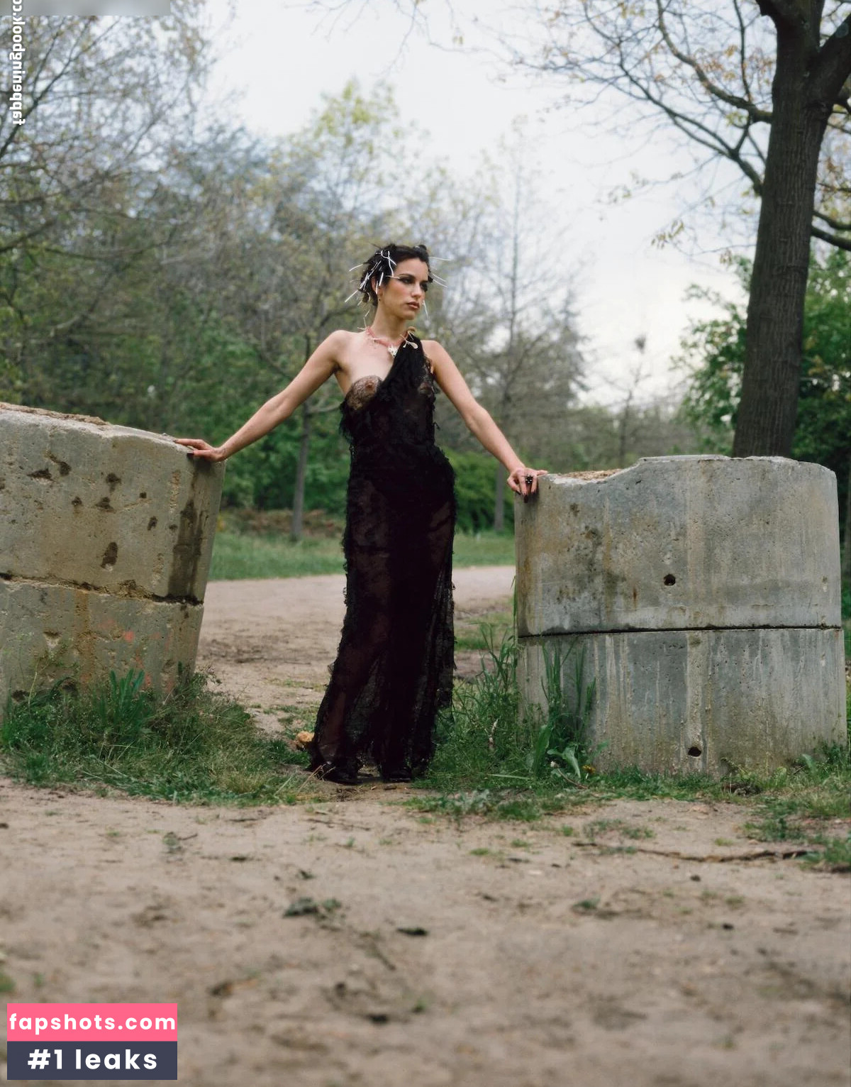 OOPS!!! International gallery photo #497