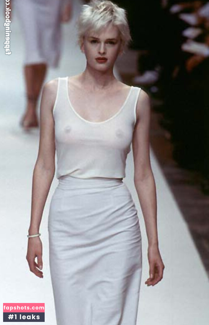 OOPS!!! International gallery photo #617