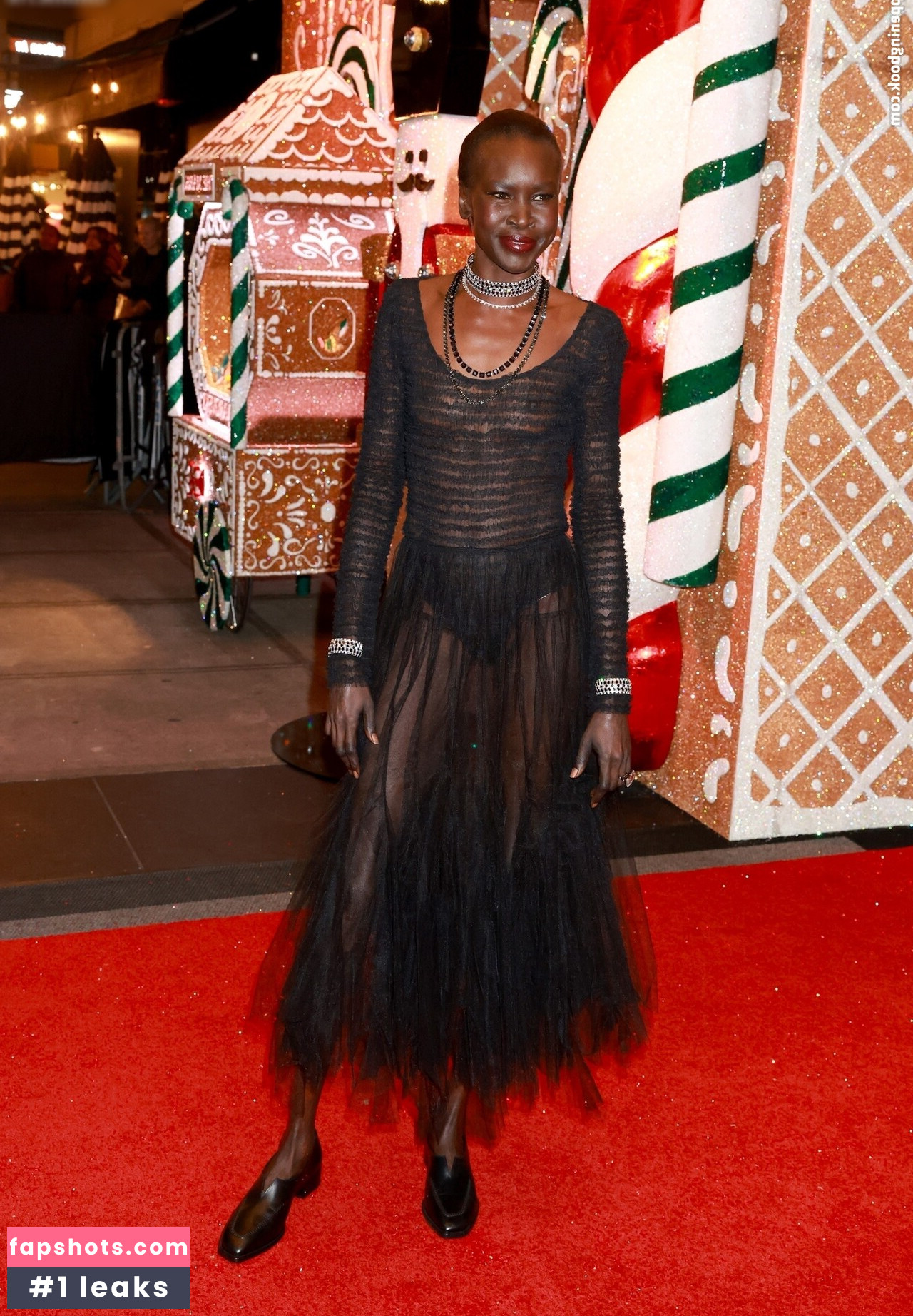 OOPS!!! International gallery photo #634