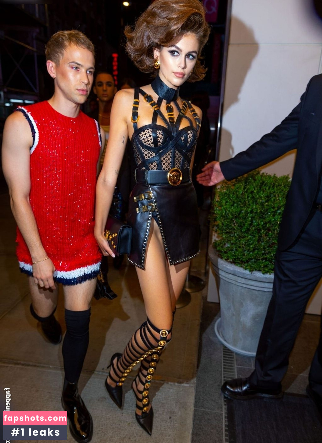 OOPS!!! International gallery photo #710