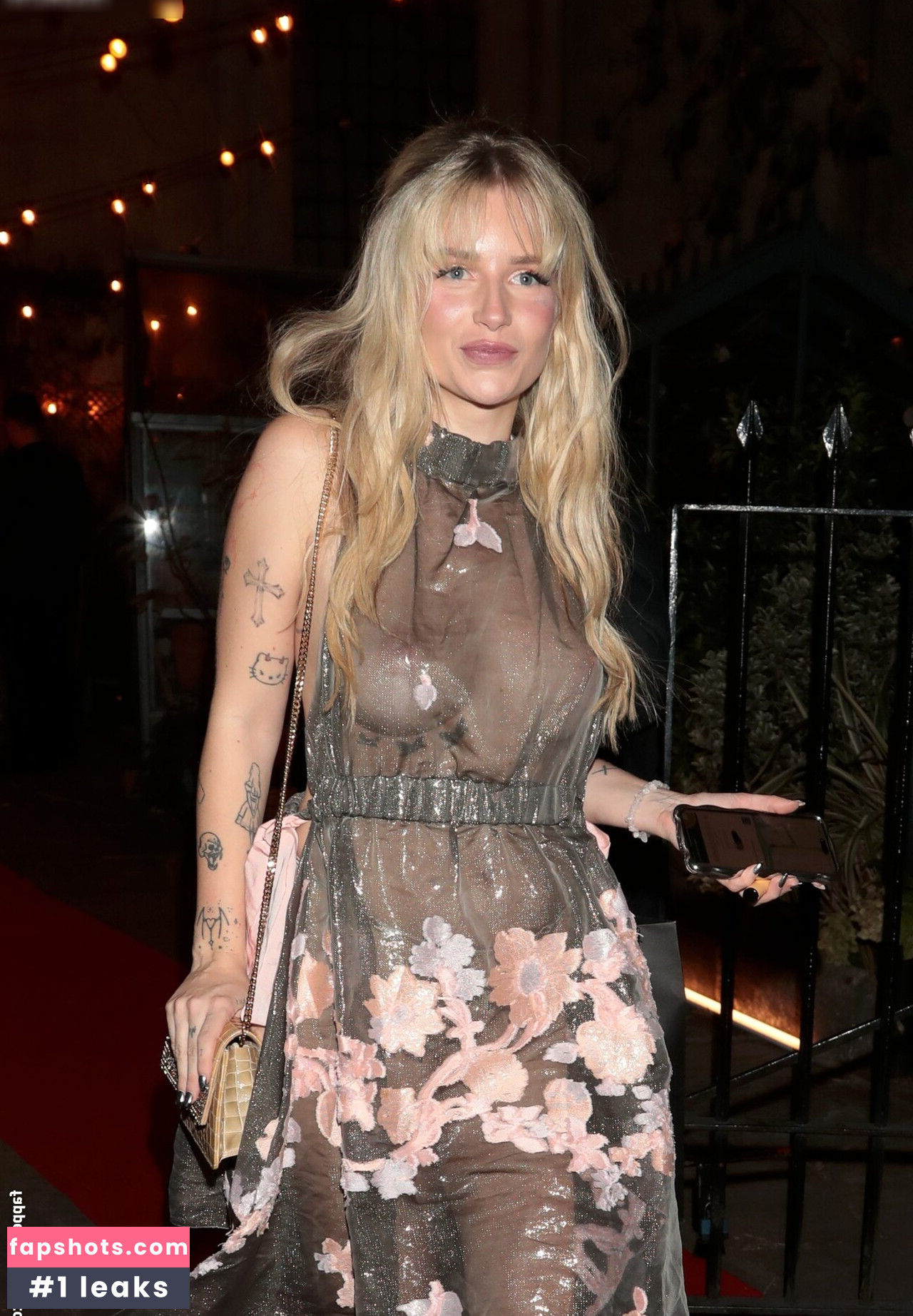 OOPS!!! International gallery photo #752