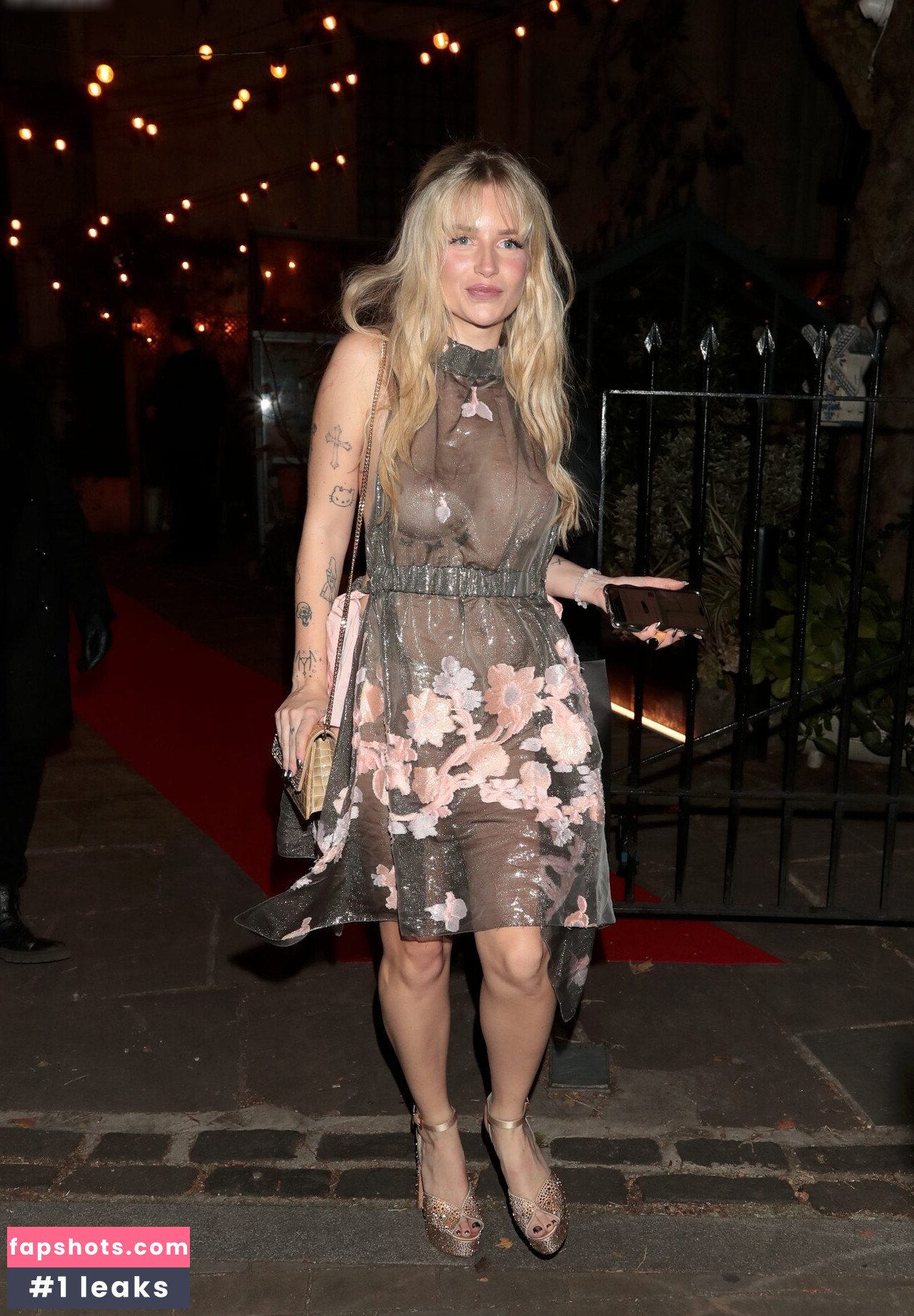 OOPS!!! International gallery photo #758