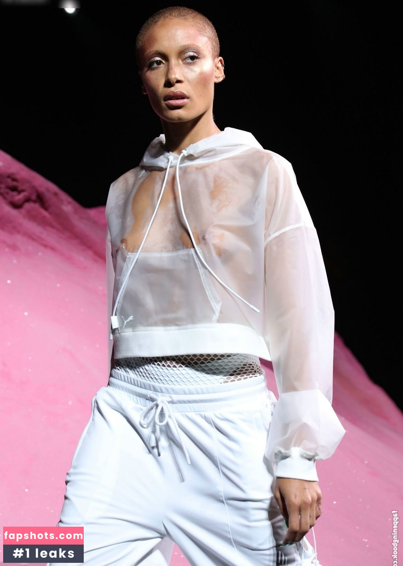 OOPS!!! International gallery photo #797