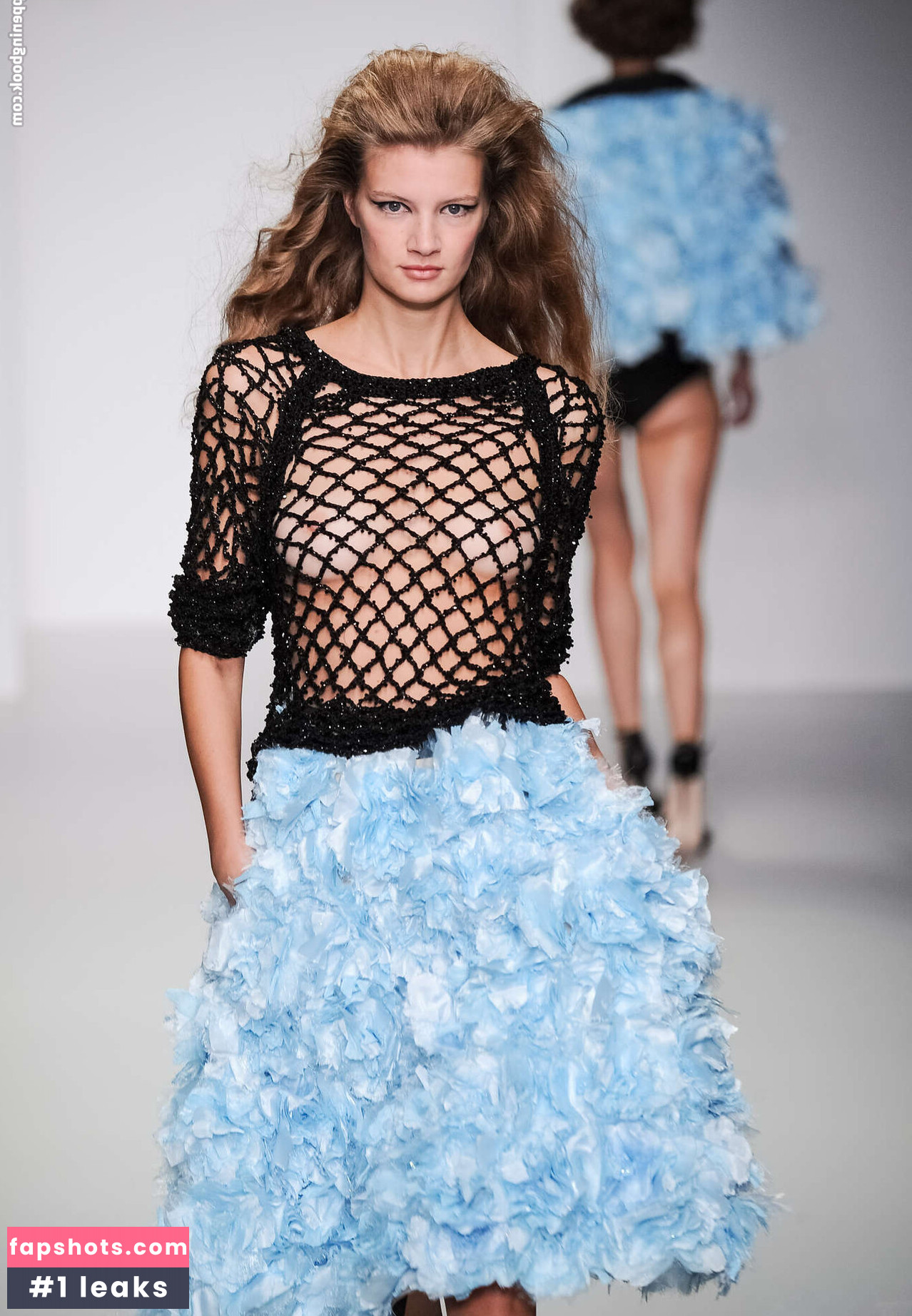 OOPS!!! International gallery photo #824