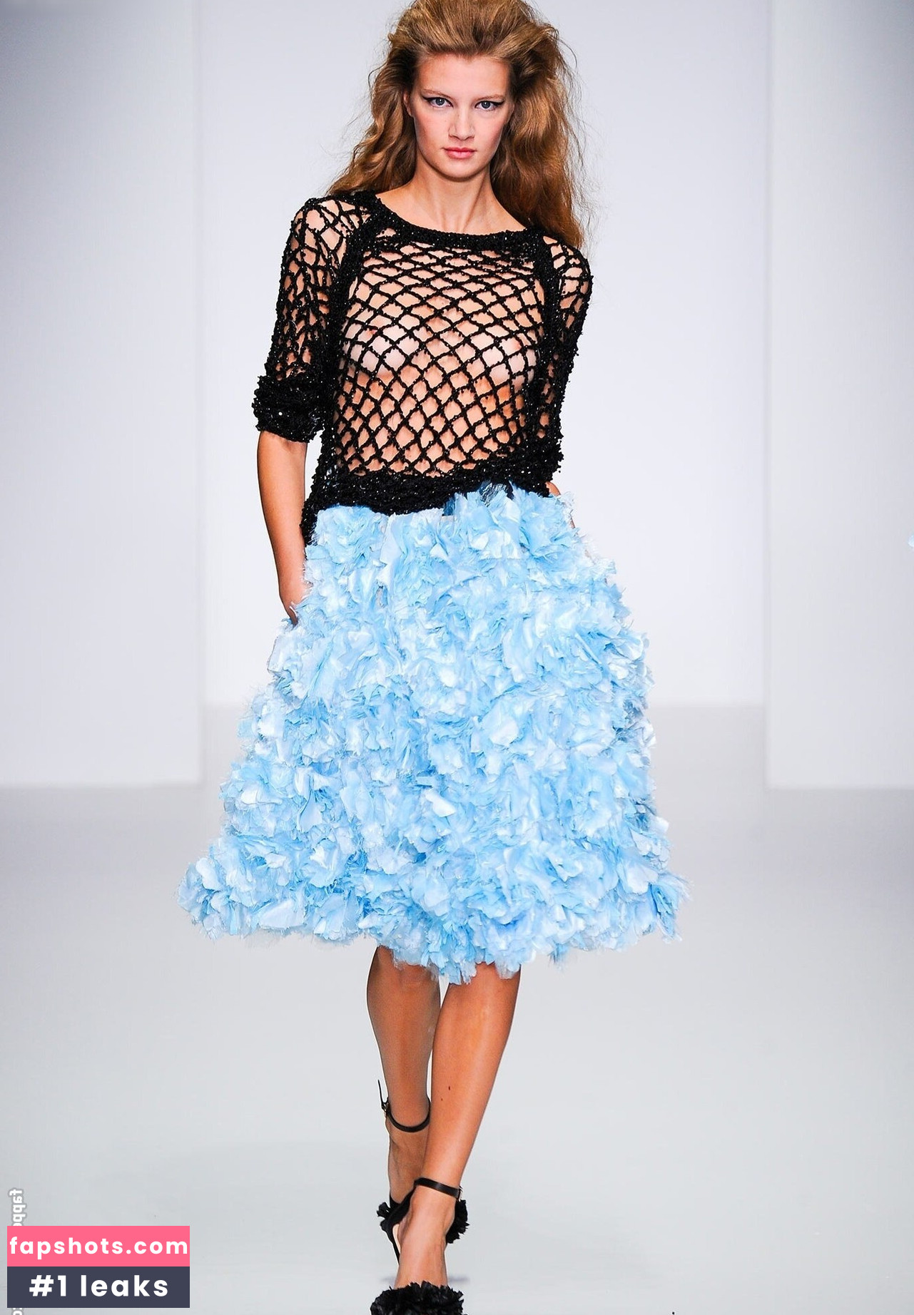 OOPS!!! International gallery photo #826