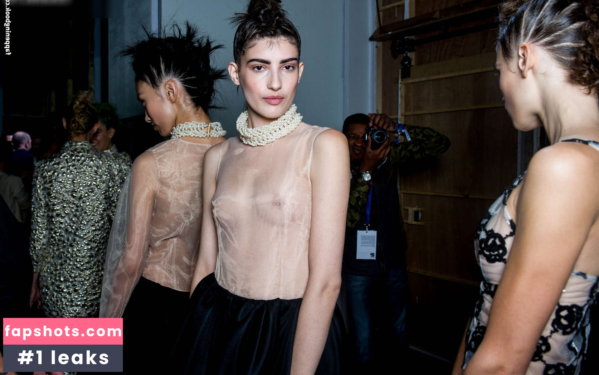 OOPS!!! International gallery photo #843