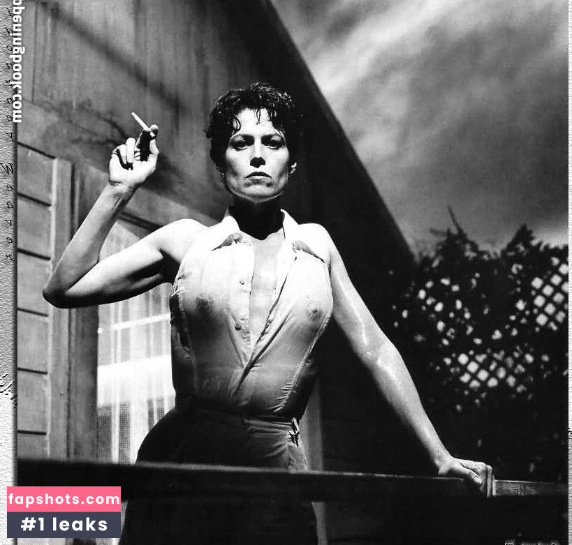 OOPS!!! International gallery photo #850