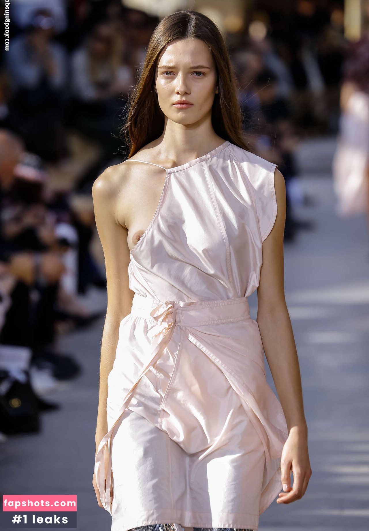 OOPS!!! International gallery photo #855