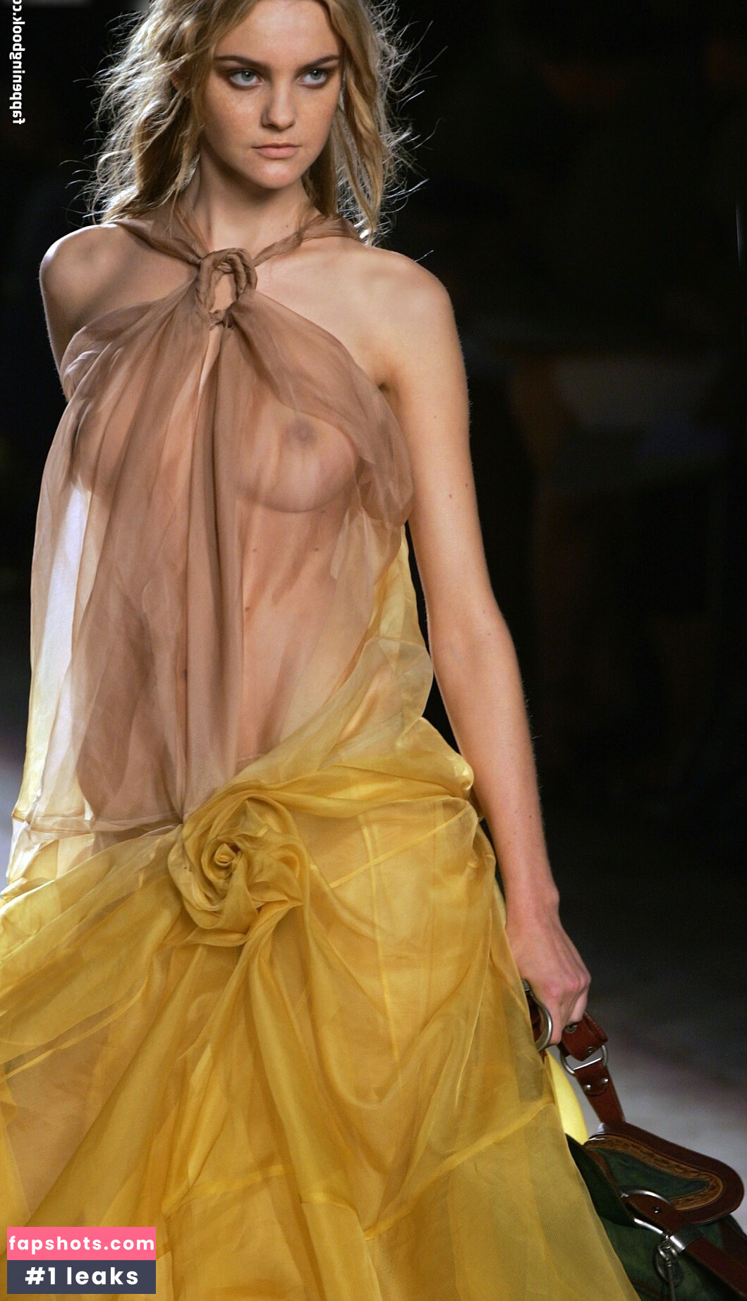 OOPS!!! International gallery photo #863