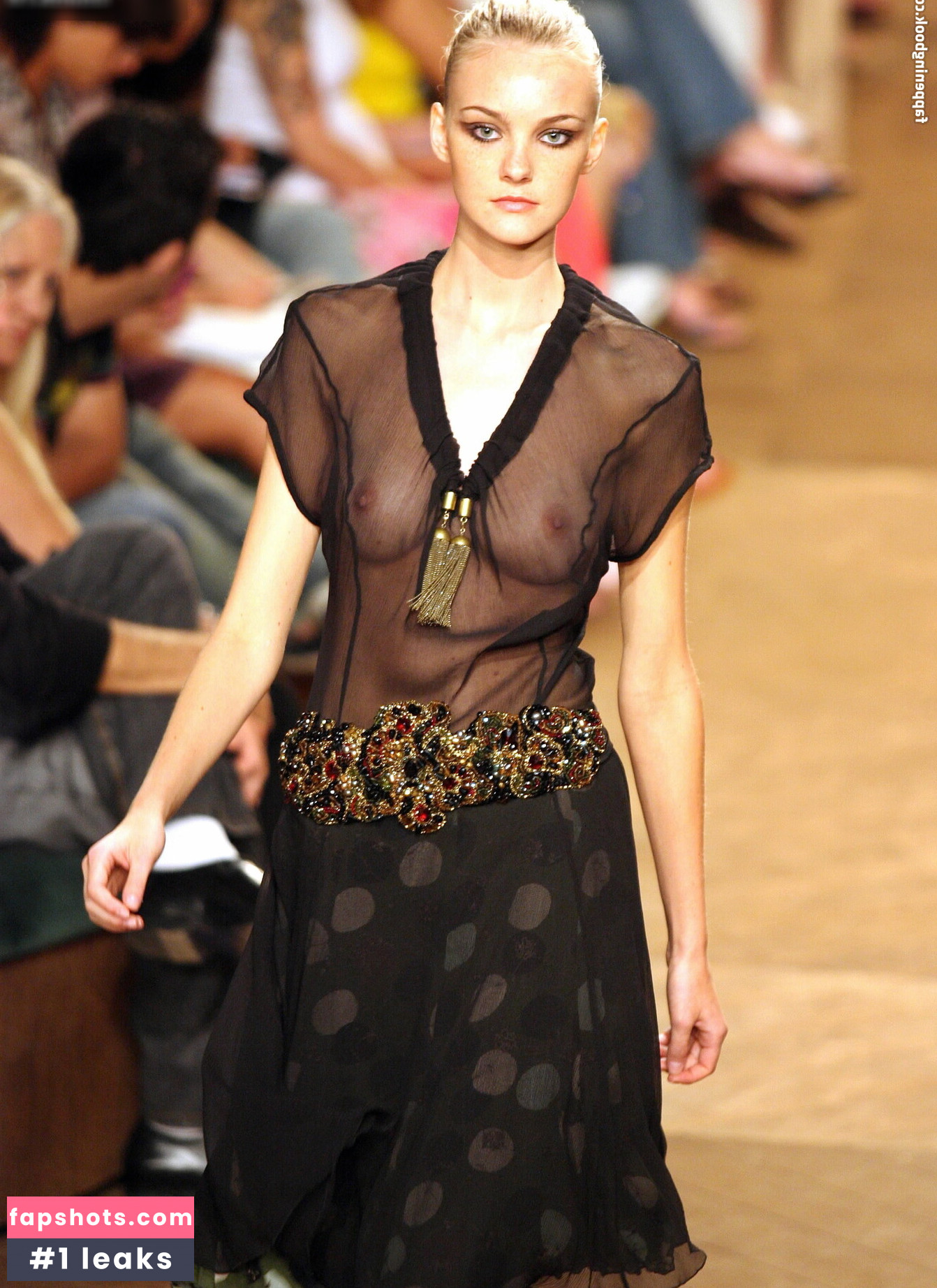 OOPS!!! International gallery photo #864