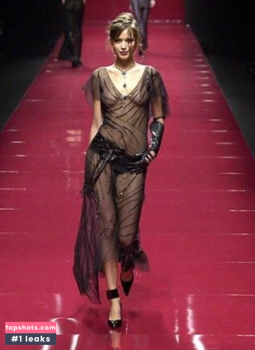 OOPS!!! International gallery photo #889