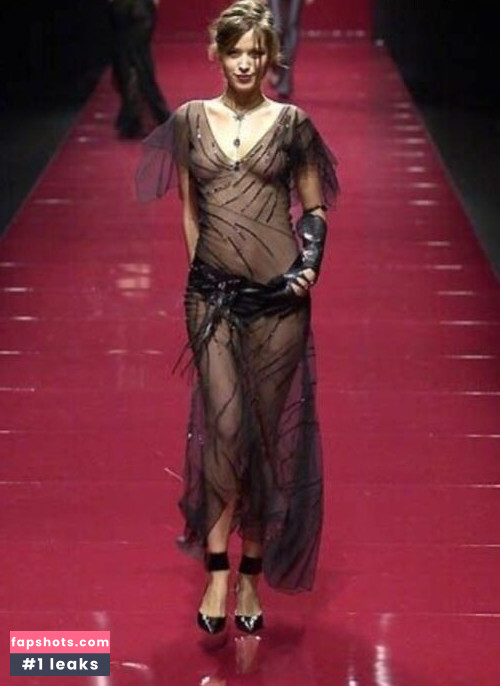 OOPS!!! International gallery photo #890