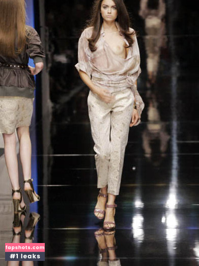 OOPS!!! International gallery photo #909