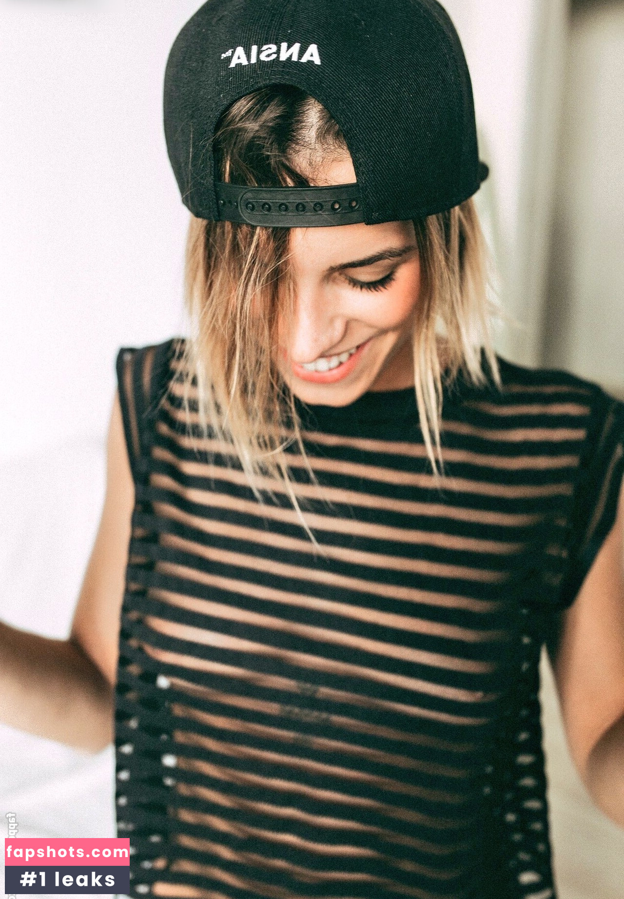 OOPS!!! International gallery photo #926