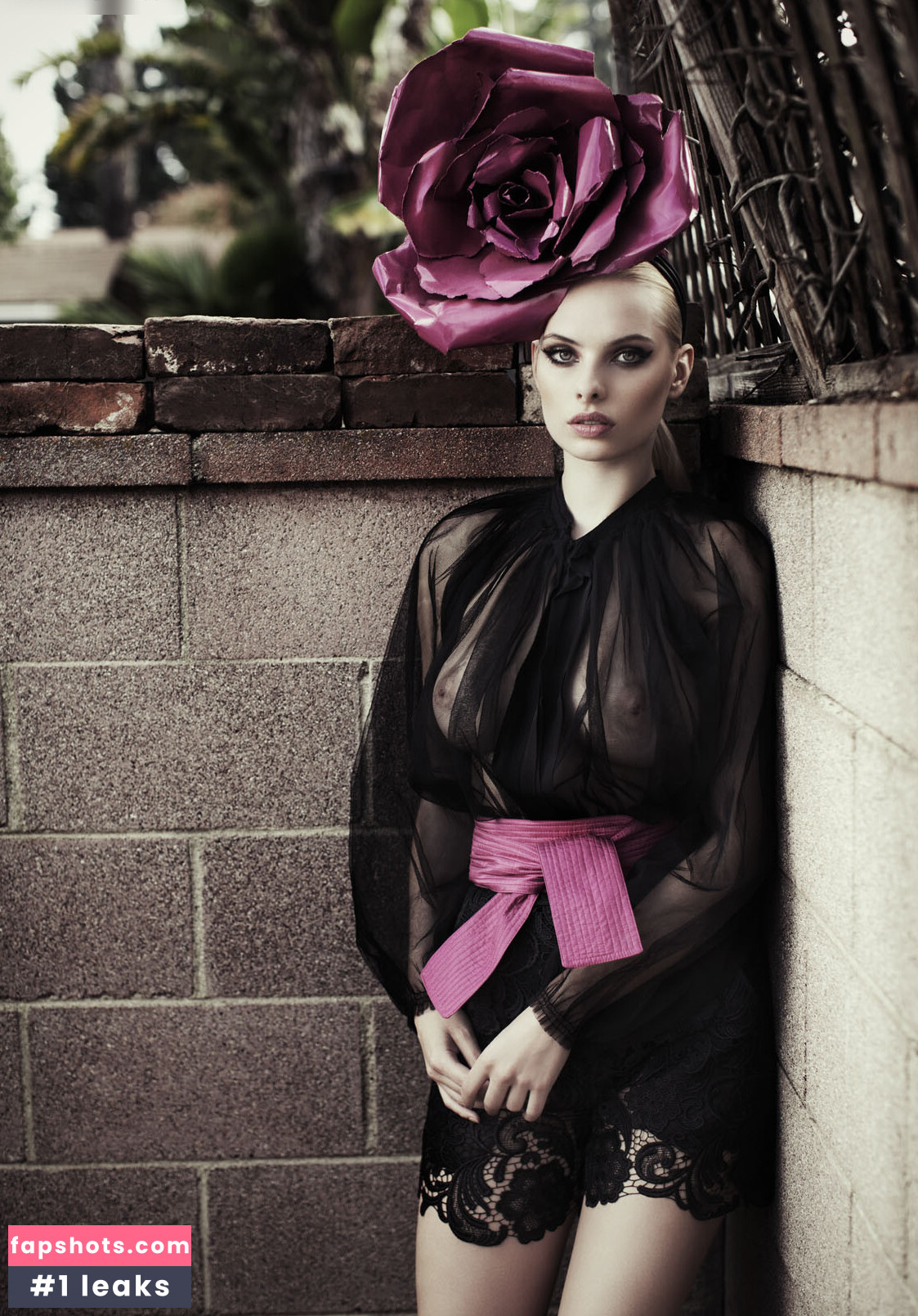 OOPS!!! International gallery photo #993