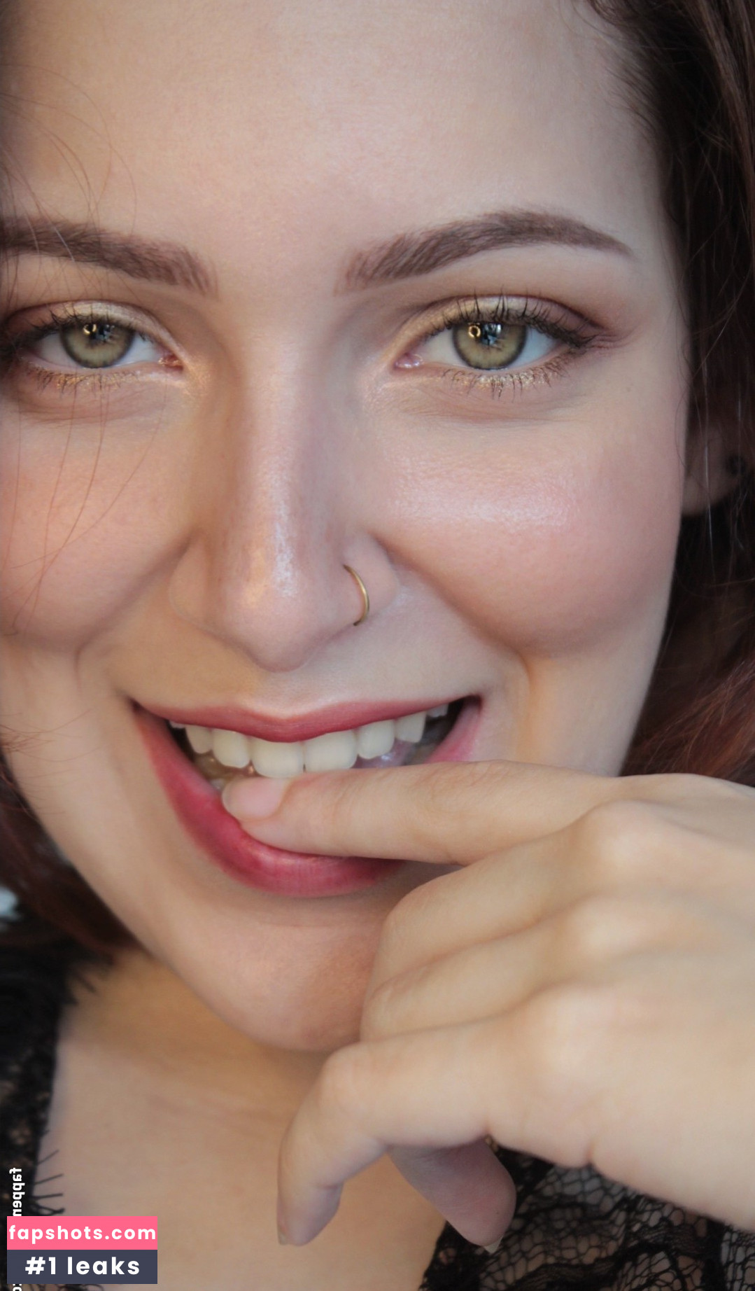 Oriana Leal gallery photo #17