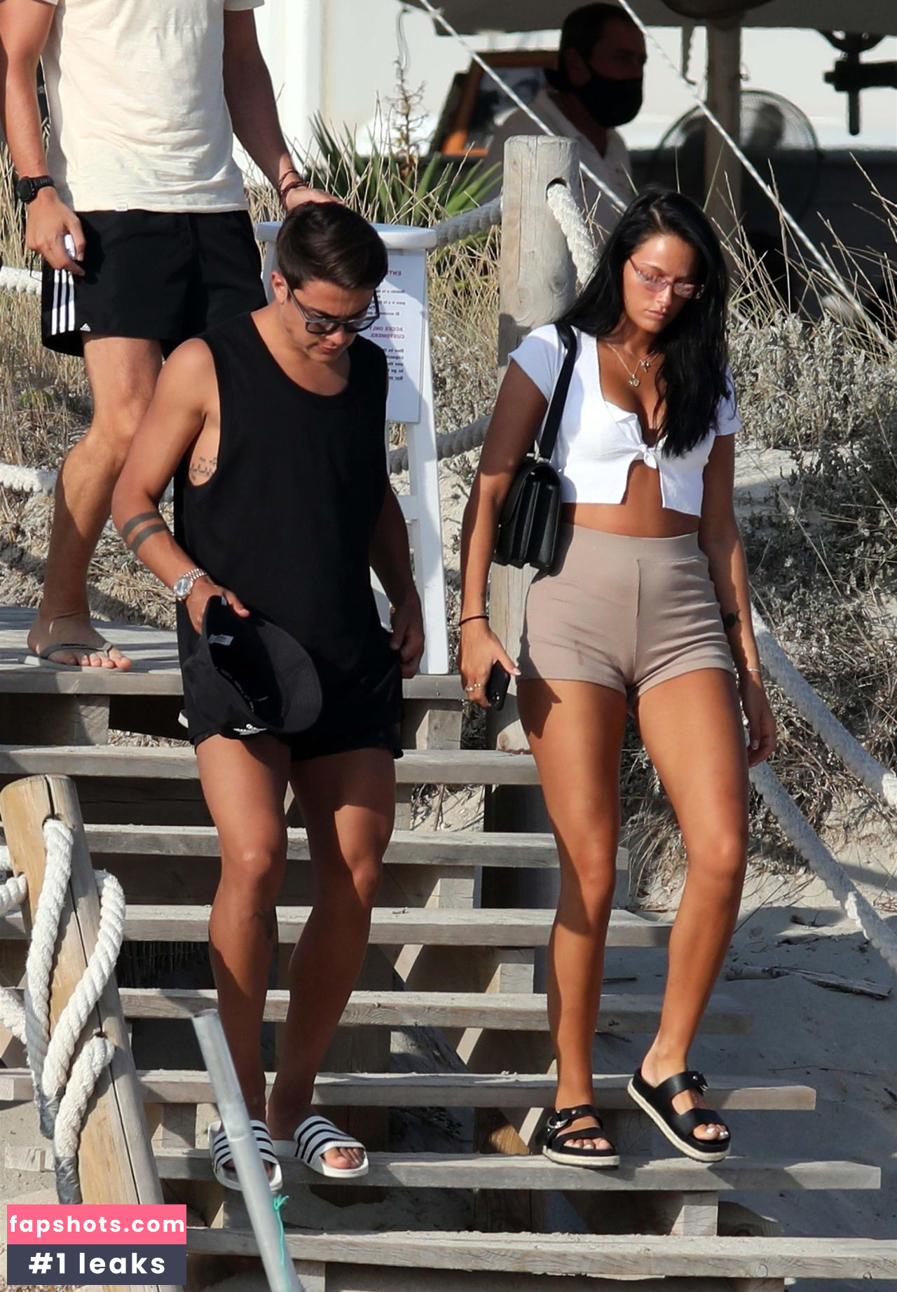 Oriana Sabatini gallery photo #5